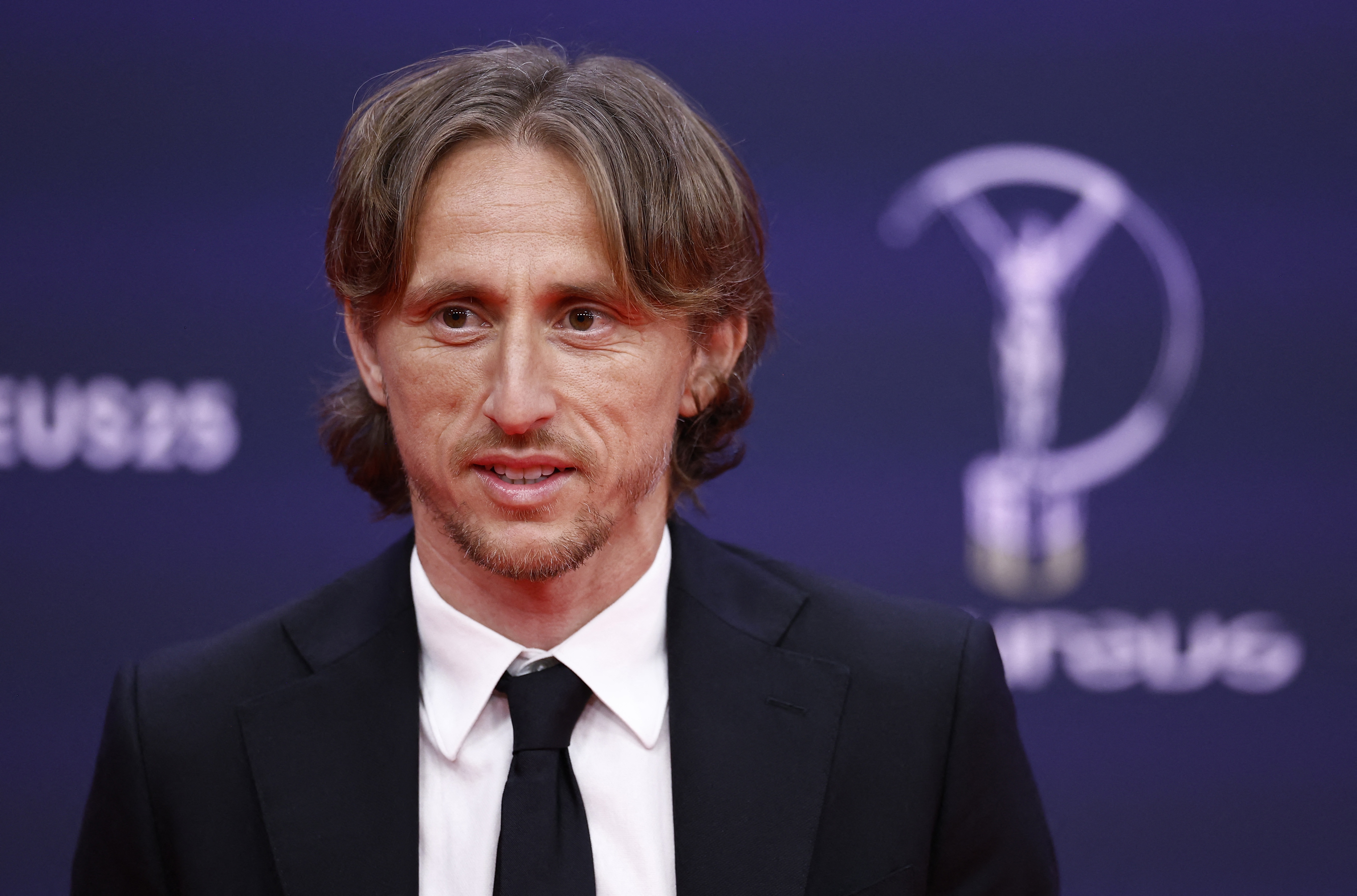 Modric gay ap luc cho HLV Alonso hinh anh