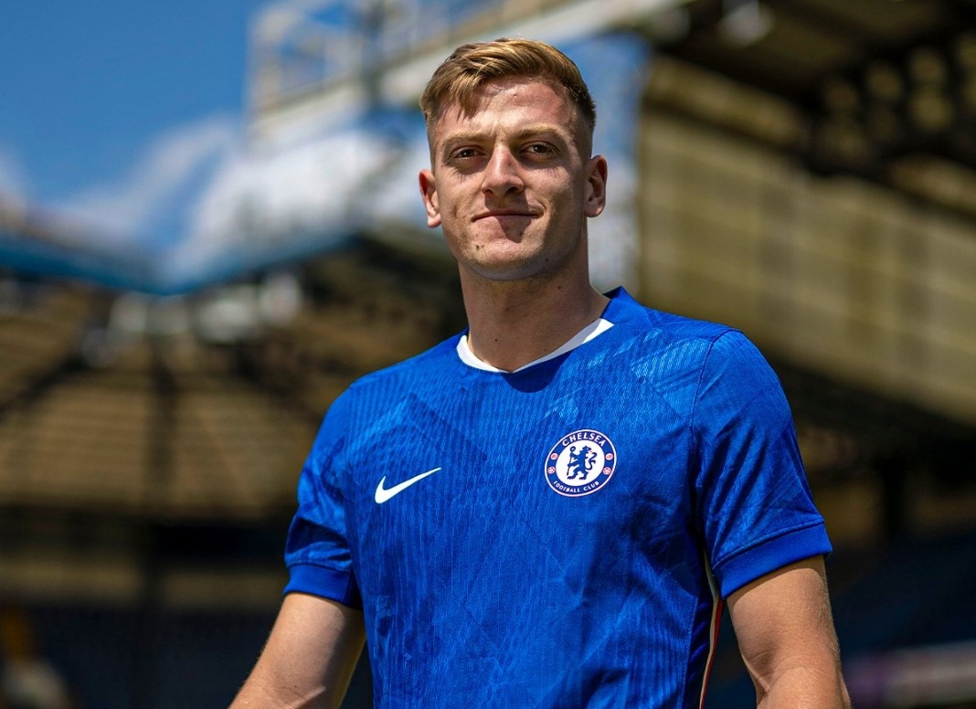 Chelsea cong bo tan binh dau tien hinh anh