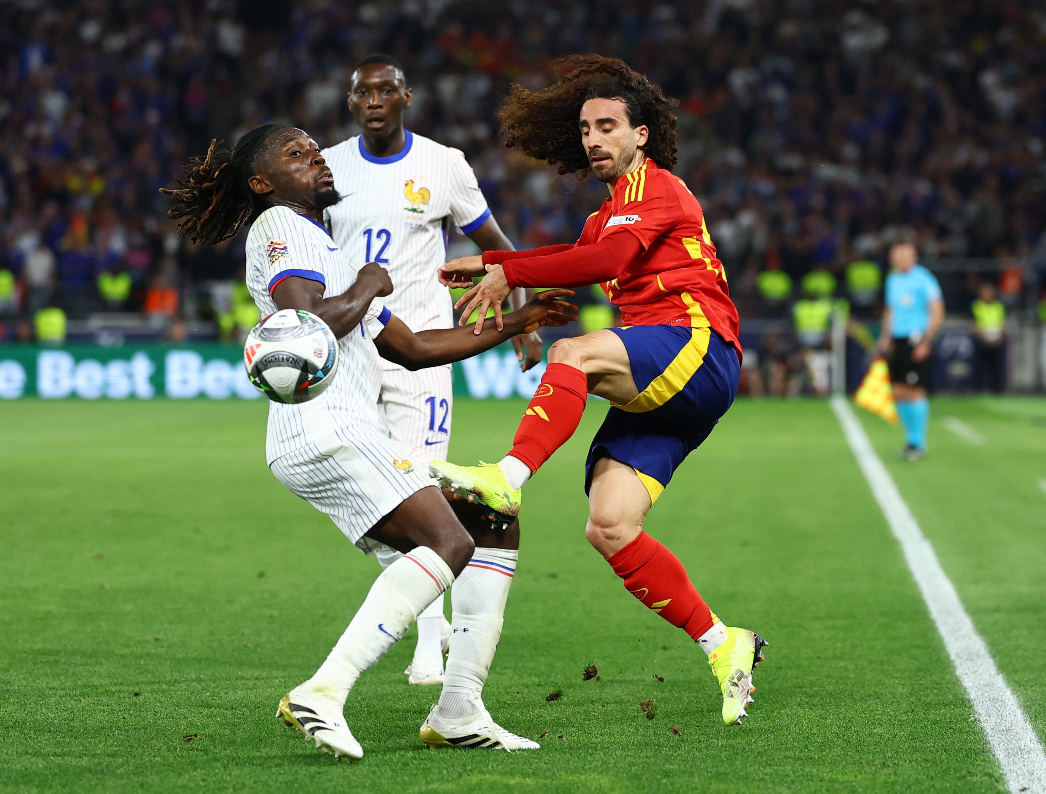 Hau ve Tay Ban Nha bi la o hinh anh