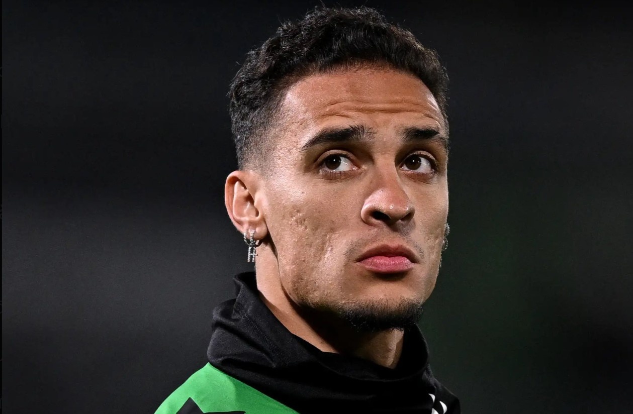 Antony co phuong an moi de roi MU hinh anh