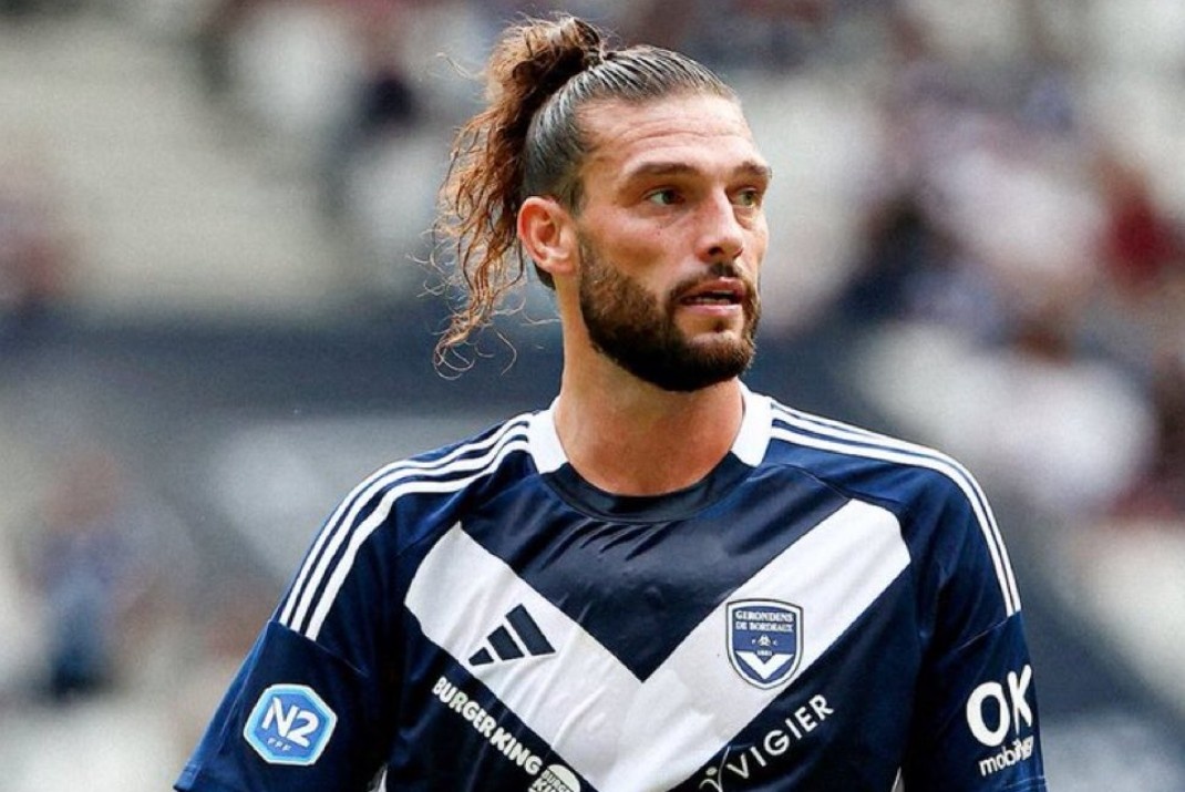 Carroll roi Bordeaux hinh anh