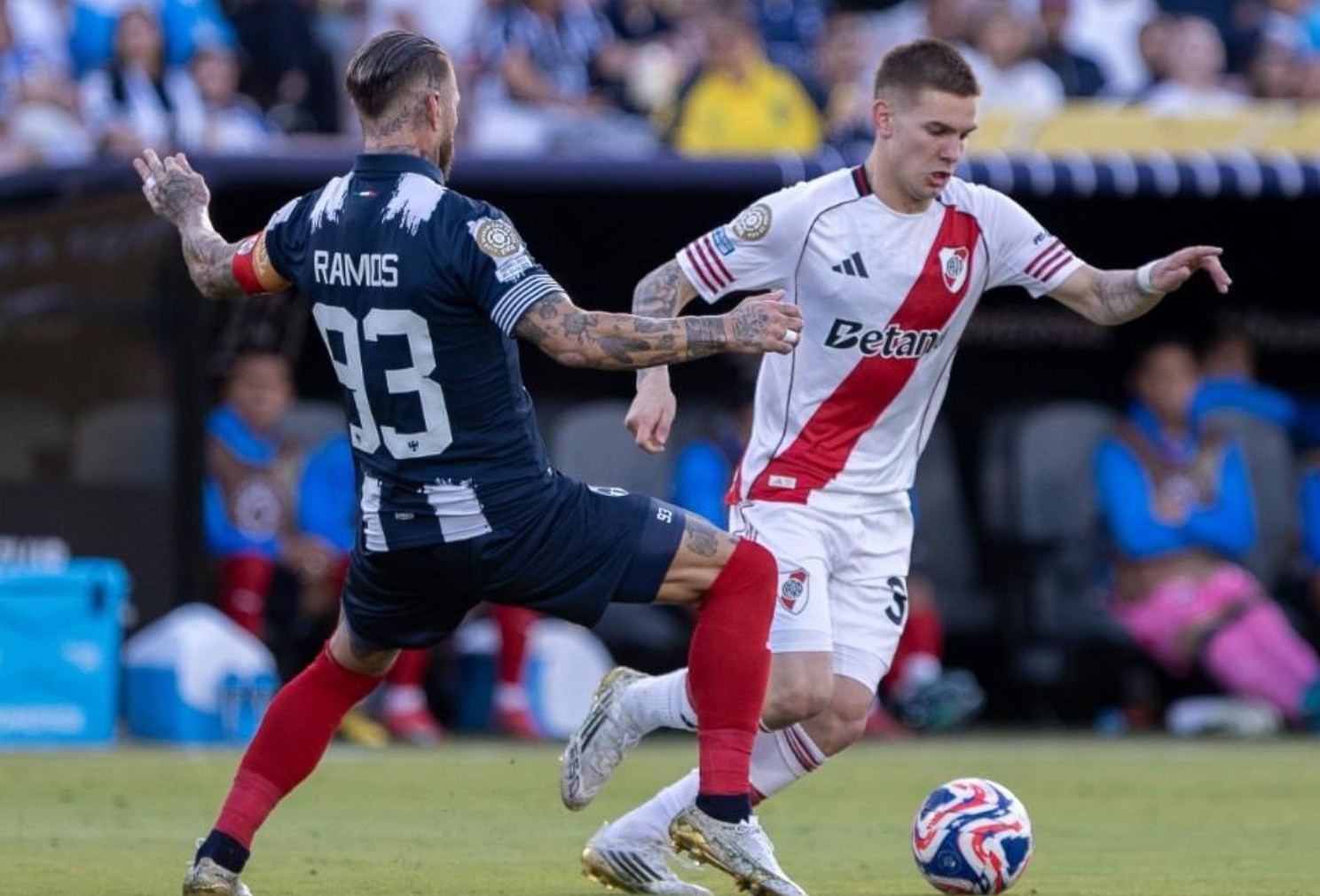 Chenh lech kho tin giua Ramos va tan binh Real Madrid hinh anh