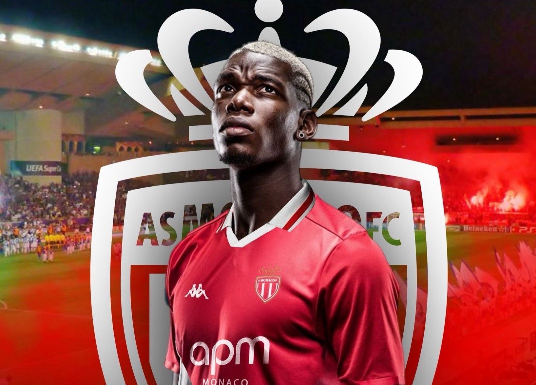 Pogba co ben do moi hinh anh