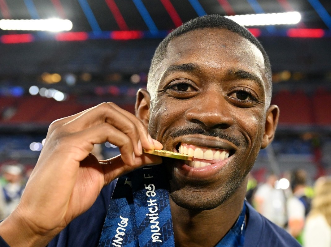 Thoi co de Dembele tranh Qua bong vang hinh anh