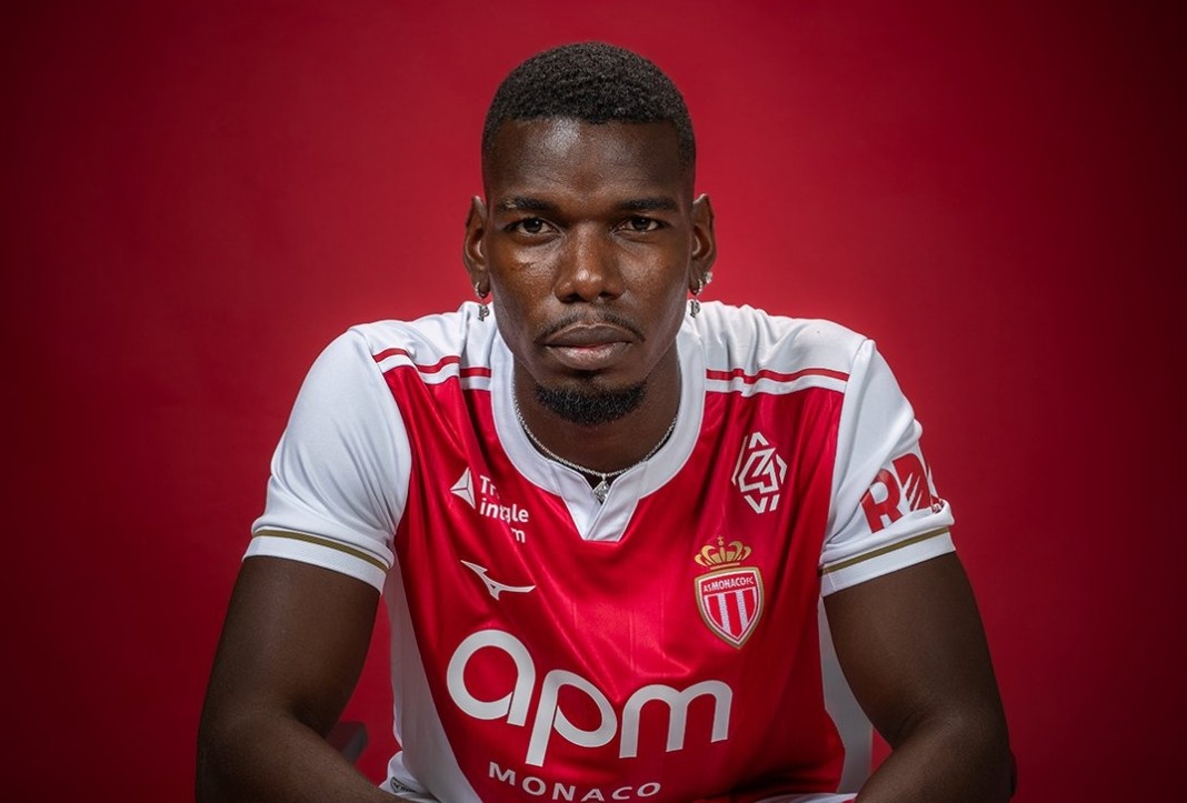 Pogba gay tranh cai hinh anh