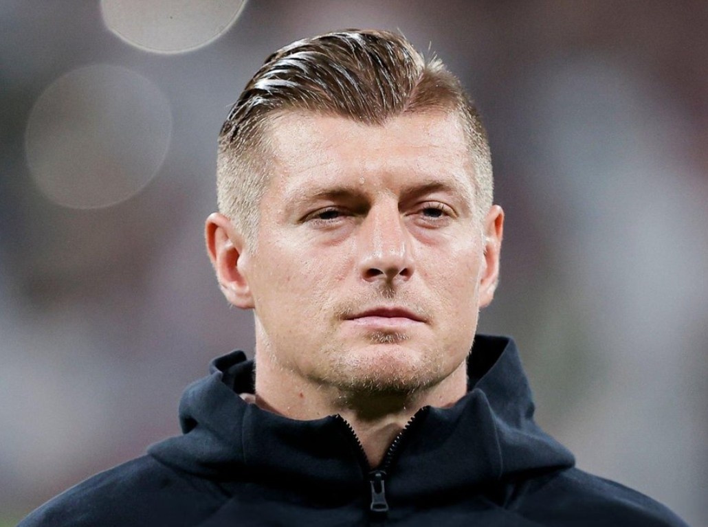 Kroos: 'Real Madrid thieu mot cau thu nhu toi' hinh anh