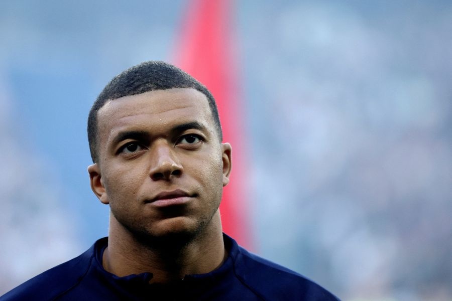 'Mbappe doi dau PSG voi tam the tra thu' hinh anh