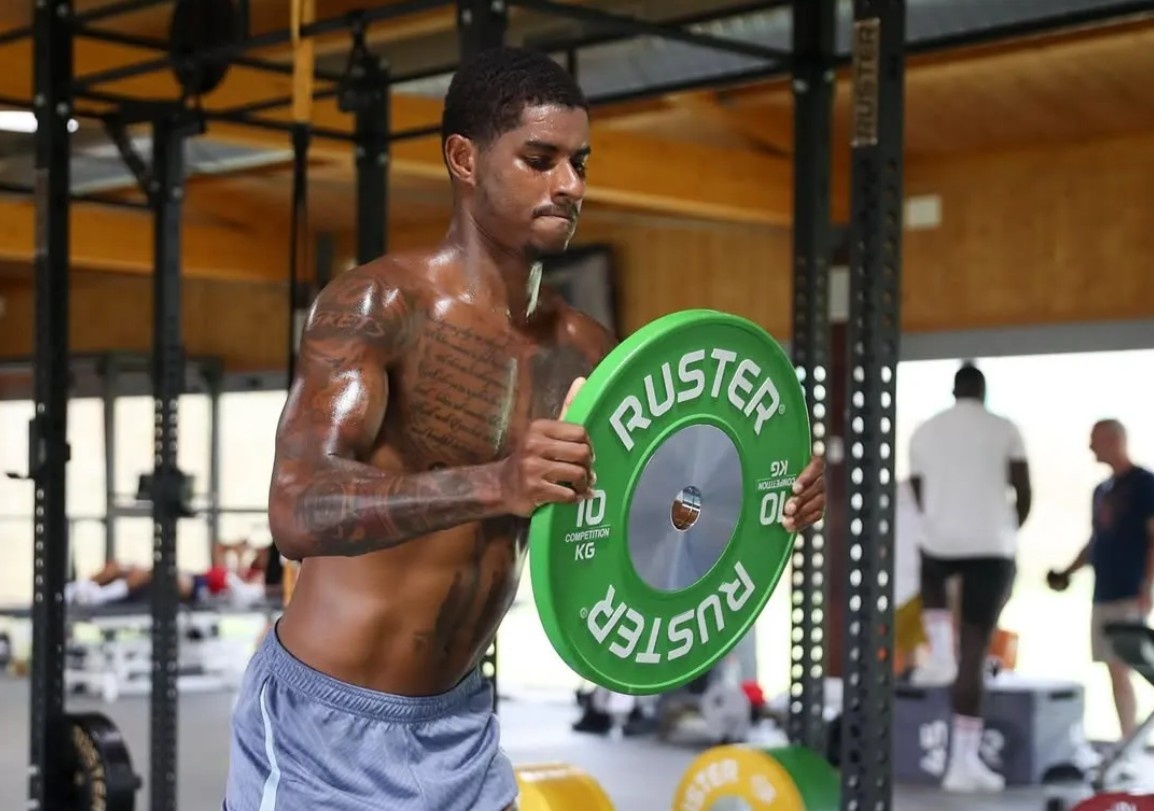 Rashford tu cuu minh hinh anh