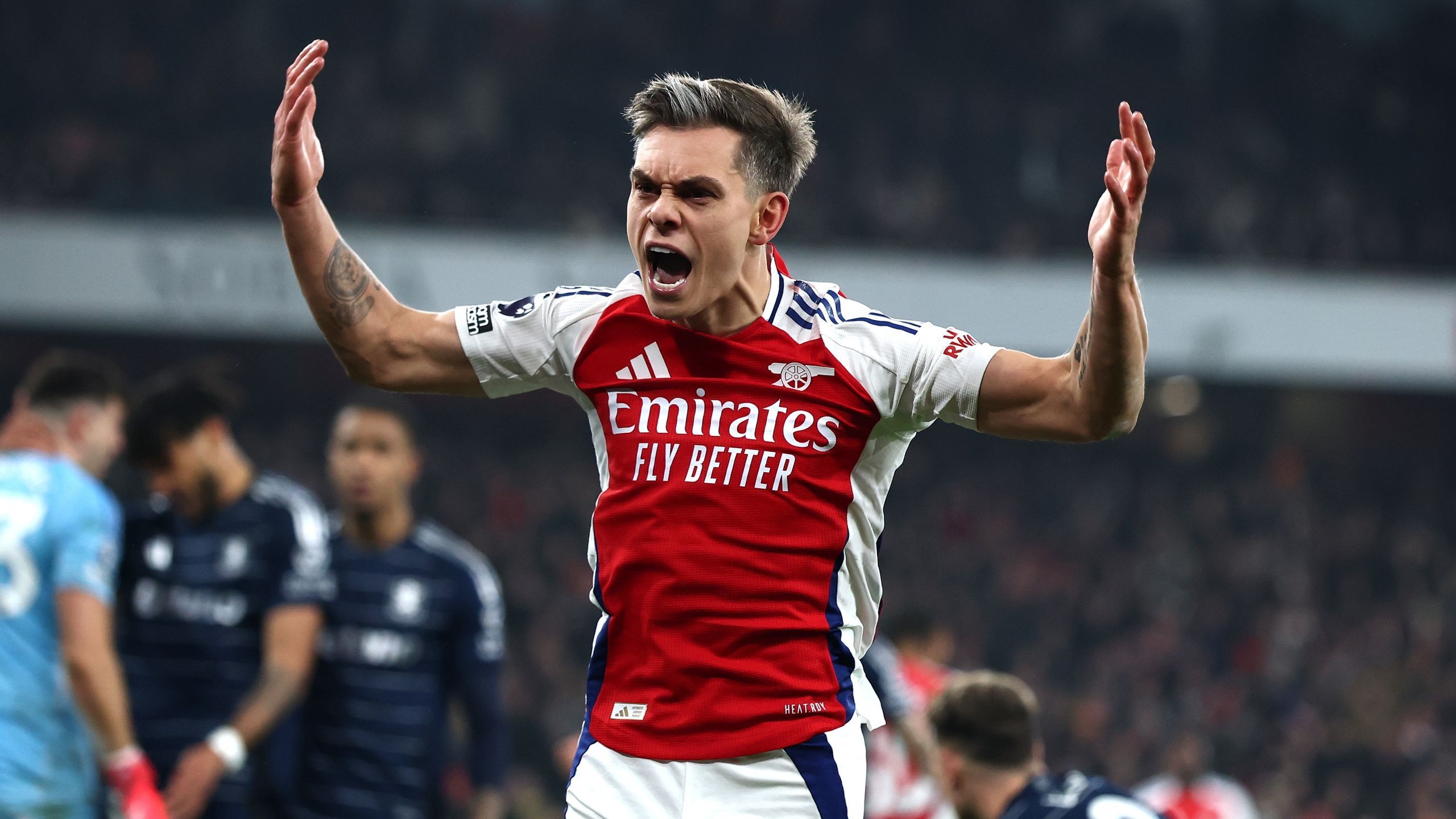 Arsenal thanh ly tien dao sau khi don Madueke hinh anh