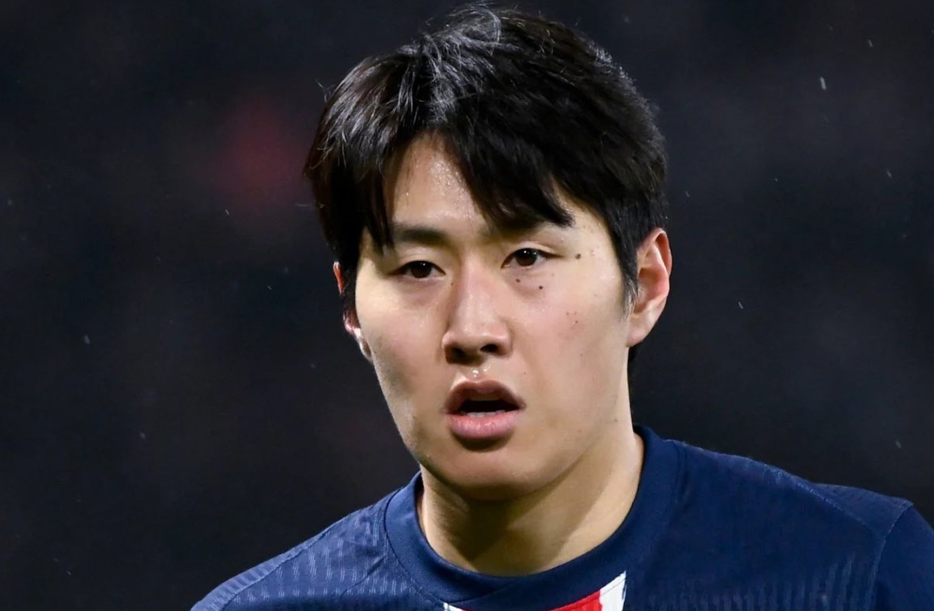 Lee Kang-in vo mong hinh anh