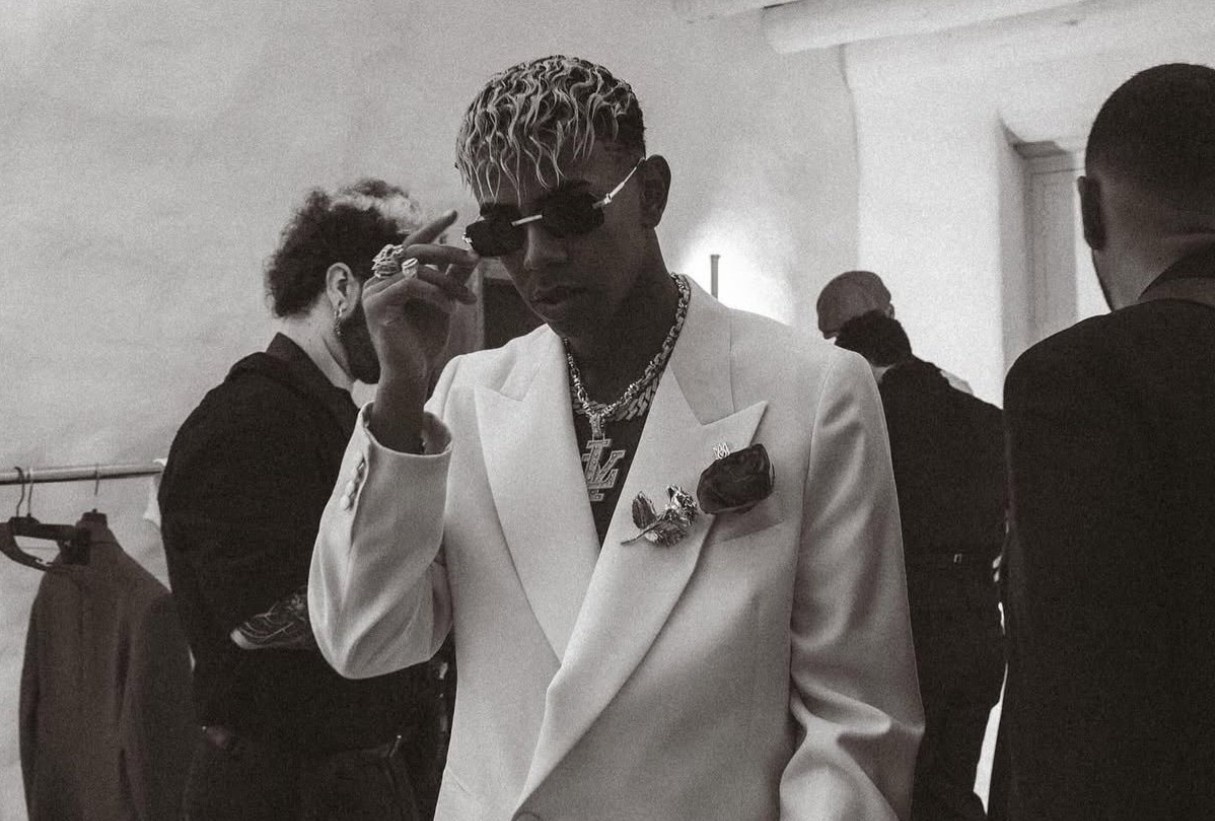 Tiec sinh nhat cua Yamal tao tranh cai lon hinh anh