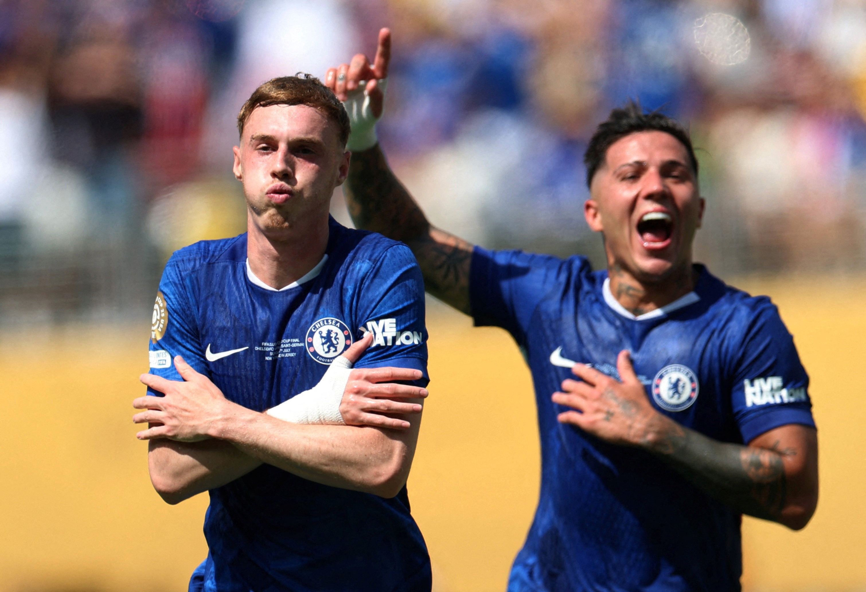 Chelsea thuong lon cho dan ngoi sao hinh anh