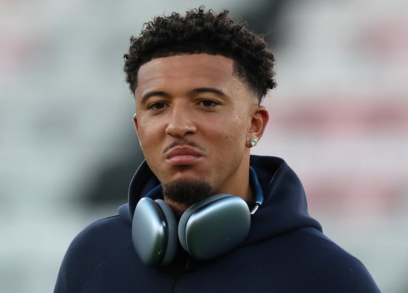 Juventus tang gia mua Sancho hinh anh