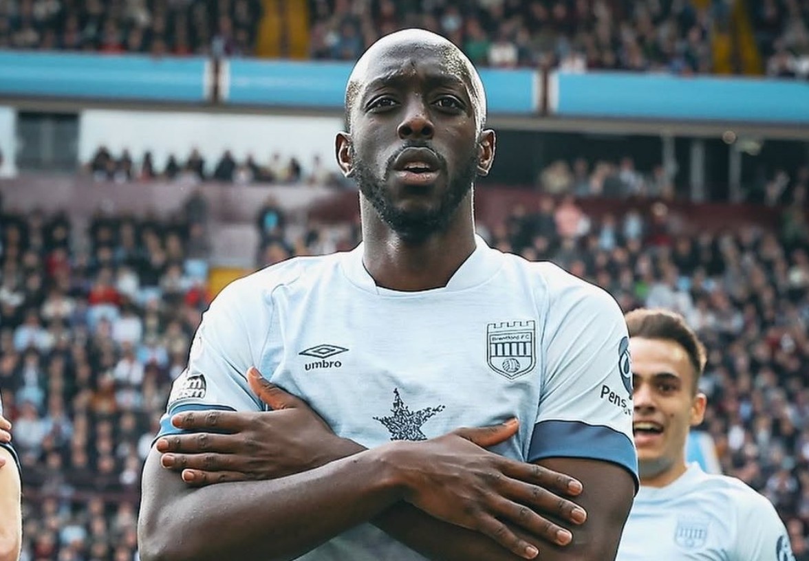 Tien dao Premier League noi loan hinh anh