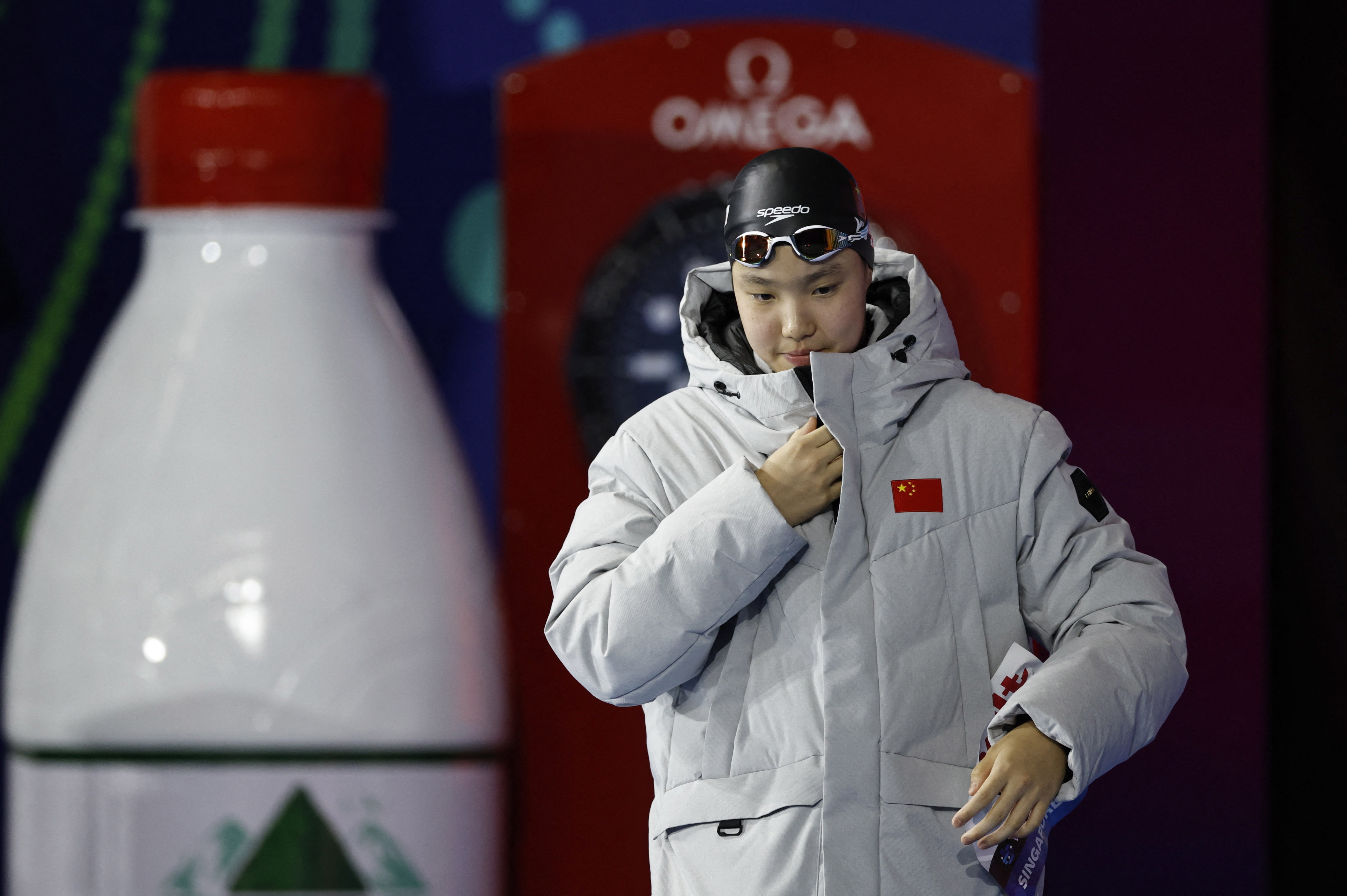 0,06 giay va cu chao san gay soc cua 'than dong' 12 tuoi Yu Zidi hinh anh