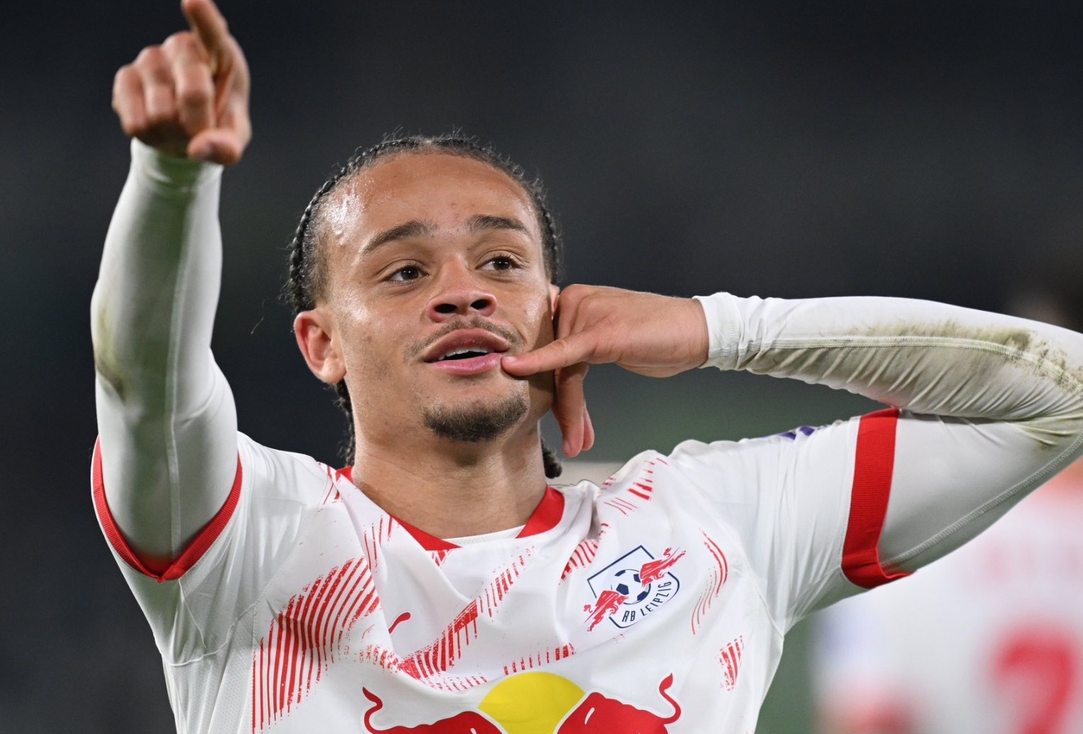 Chelsea tien gan 'bom tan' 60 trieu bang hinh anh