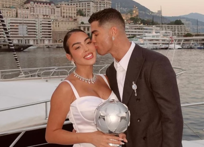 Ronaldo bi mat cuoi? hinh anh