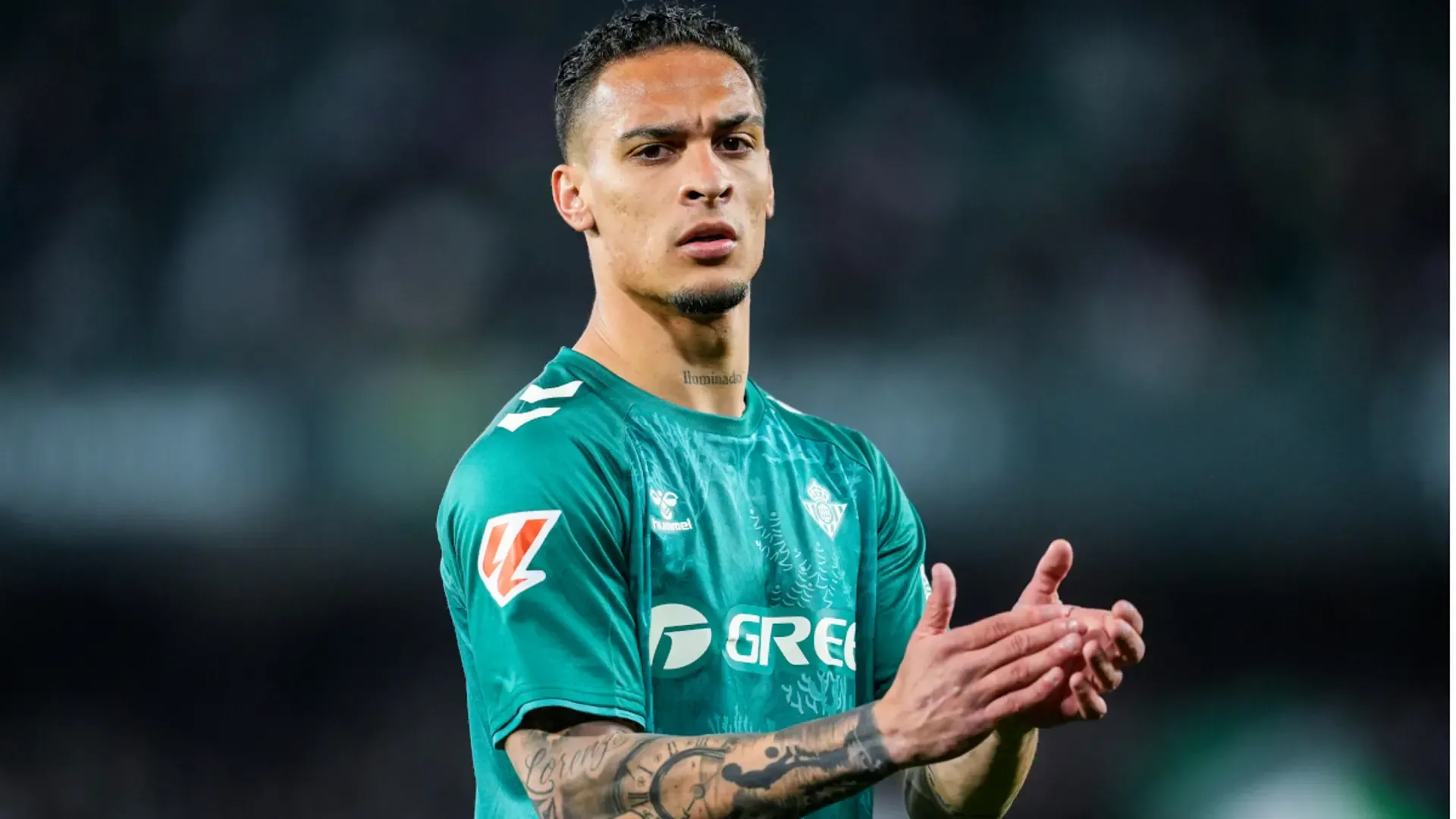 Chieu tro cua Betis trong vu Antony hinh anh