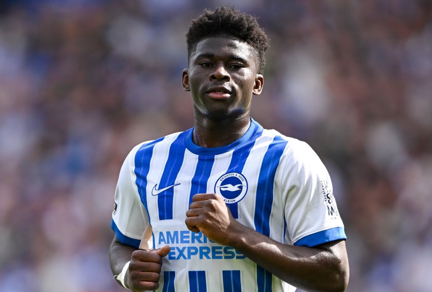 MU phai pha ky luc chuyen nhuong de co Baleba hinh anh