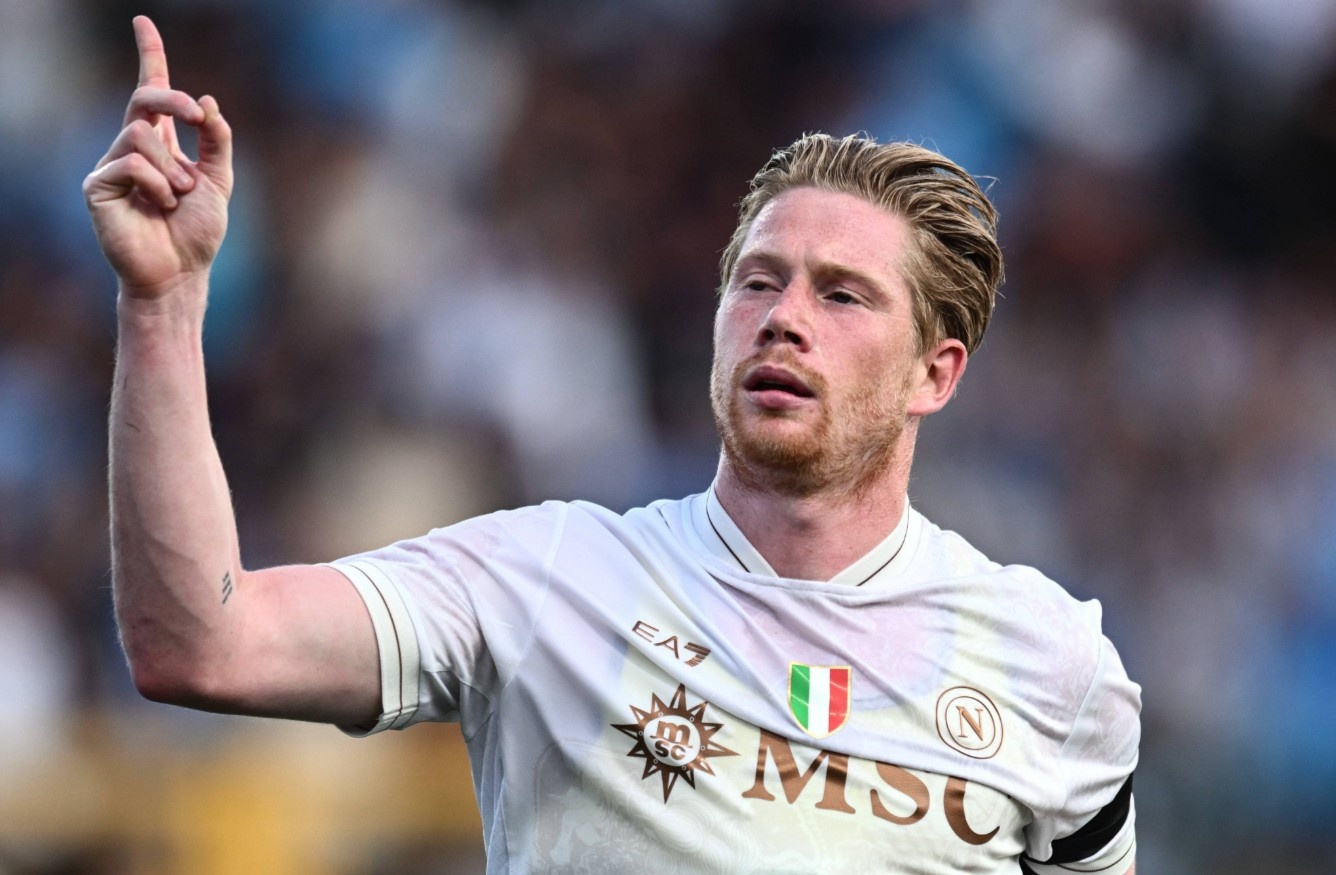 De Bruyne ruc sang o Napoli hinh anh