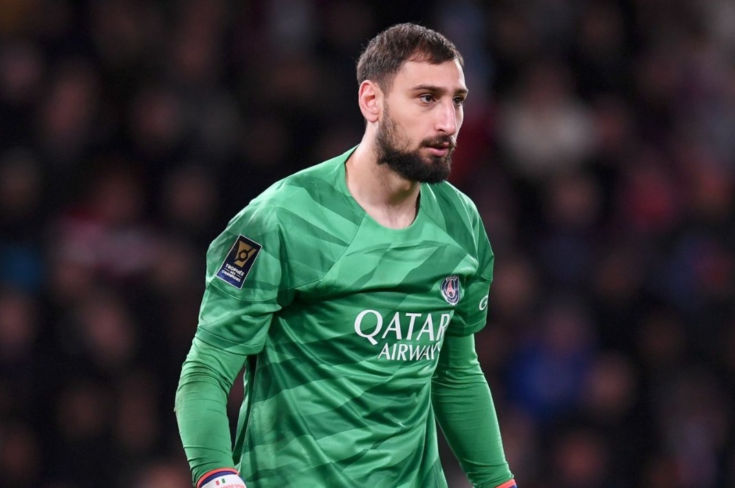 MU bao chi 150 trieu bang cho 2 tan binh hinh anh