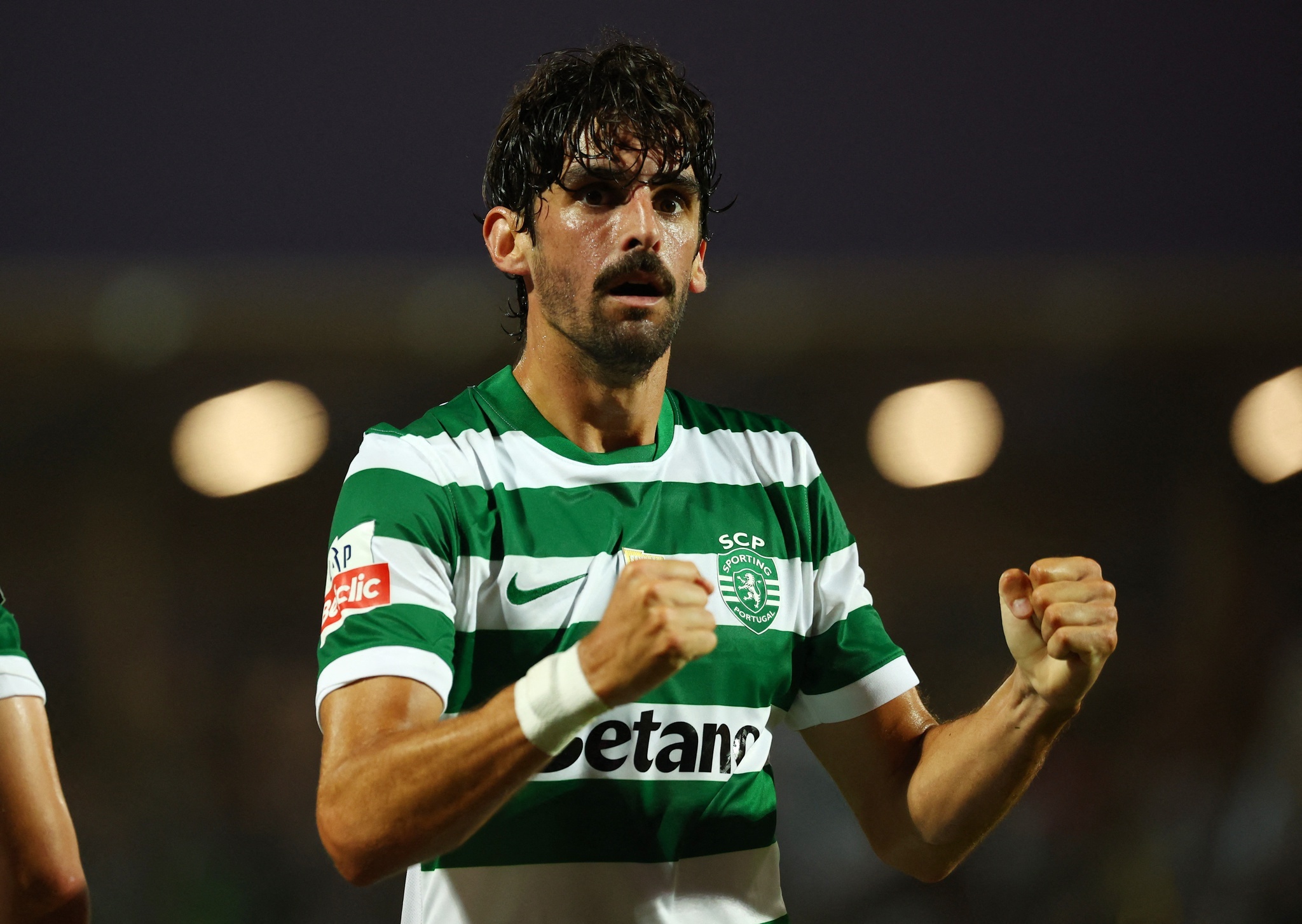 Buoc ngoat 11 trieu euro de Barcelona dang ky Rashford hinh anh