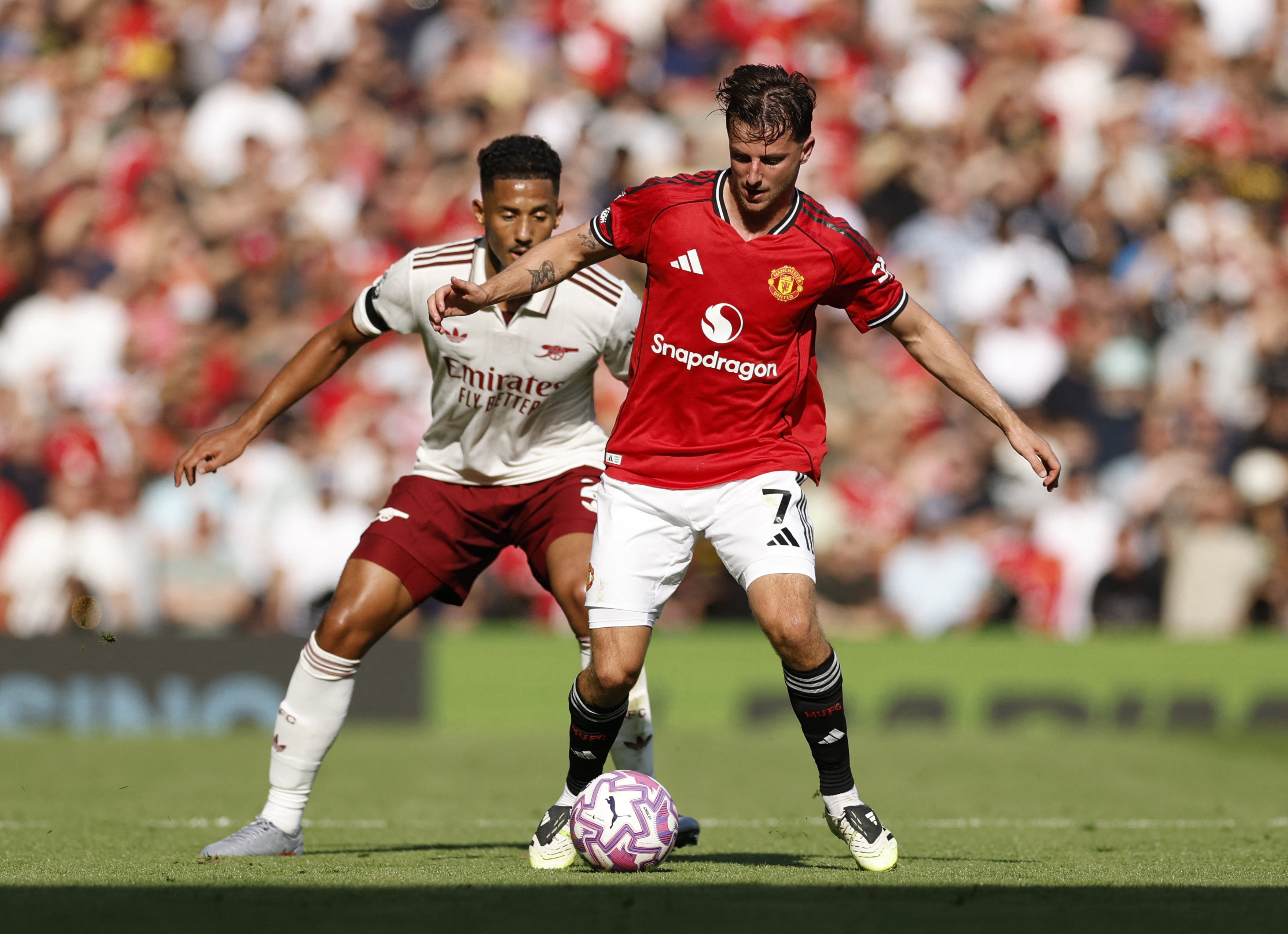 Amorim da dung ve Mount hinh anh