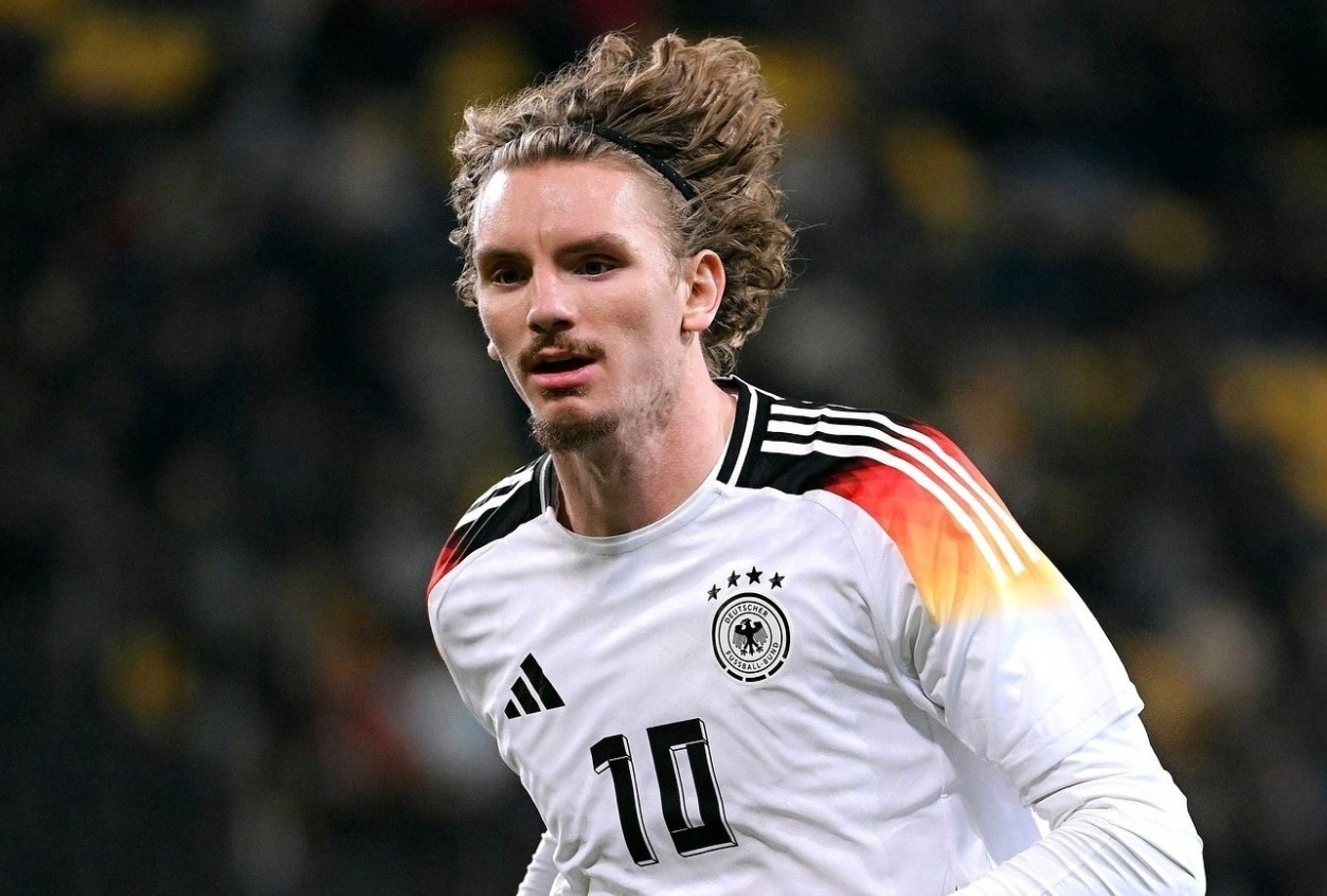 Tien dao 85 trieu euro tao tranh cai o tuyen Duc hinh anh