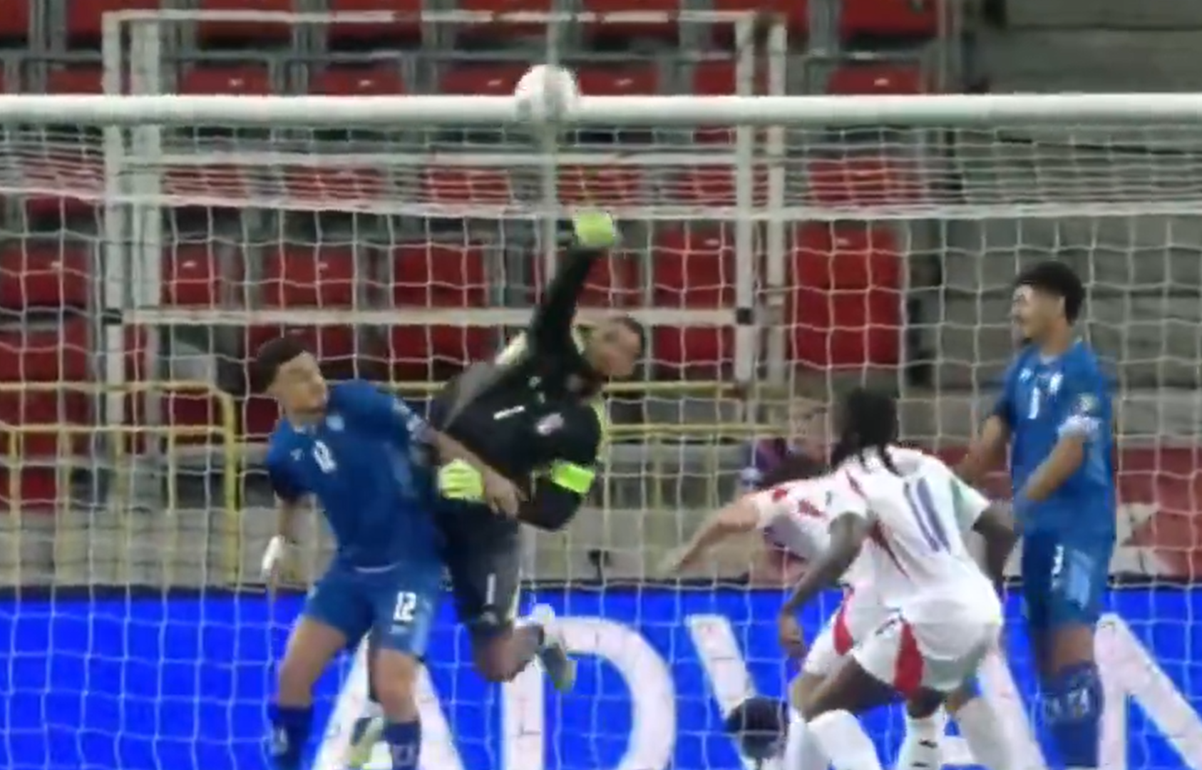 Donnarumma anh 1
