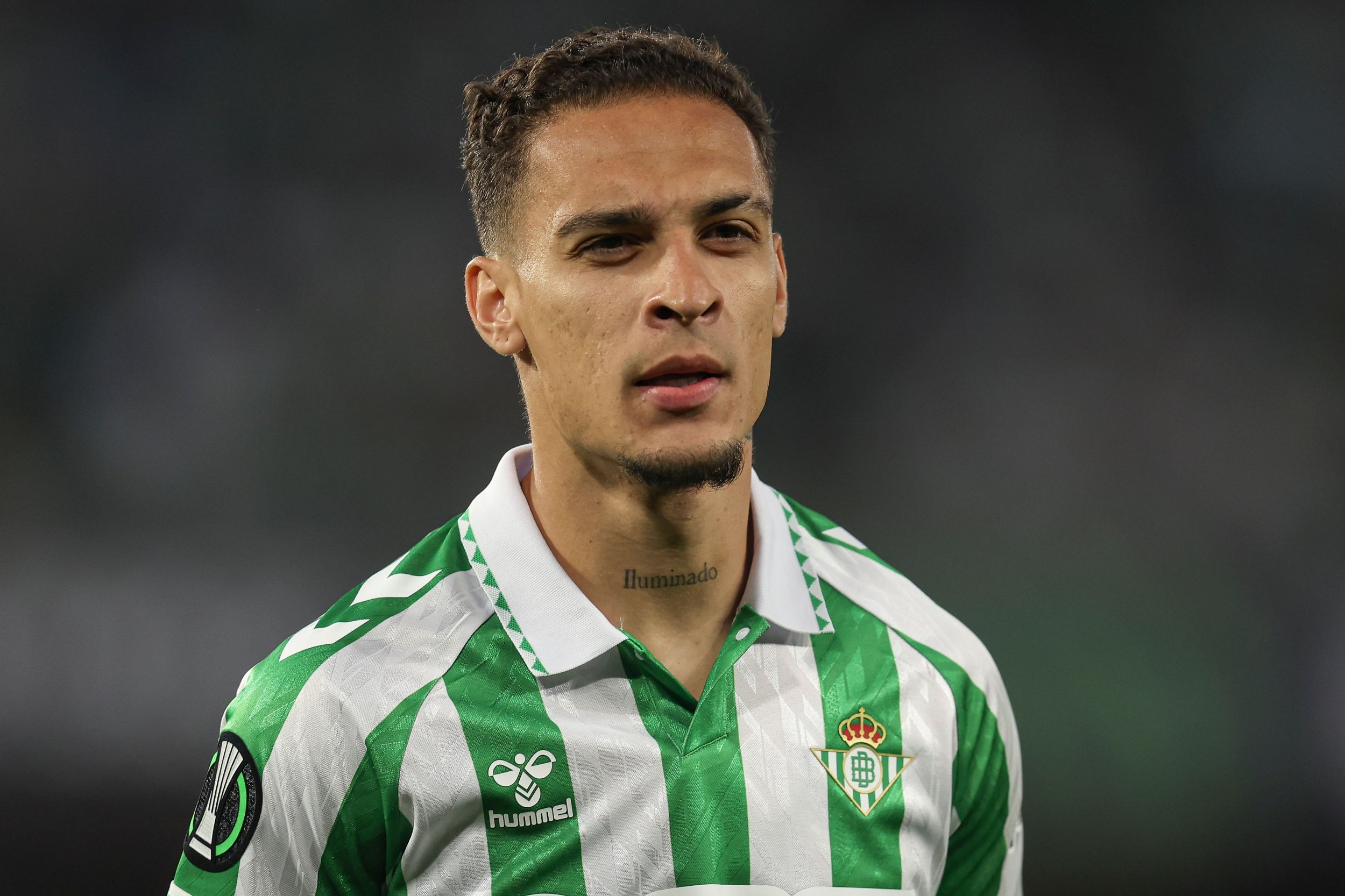 Antony doi doi o Betis hinh anh