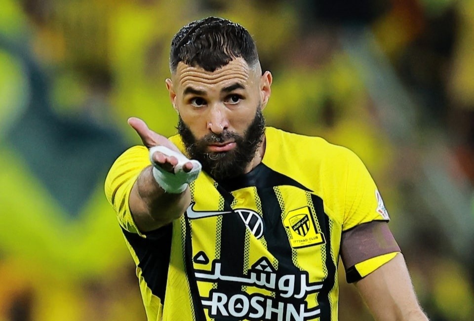 Muc gia gay soc de Mourinho chieu mo Benzema hinh anh