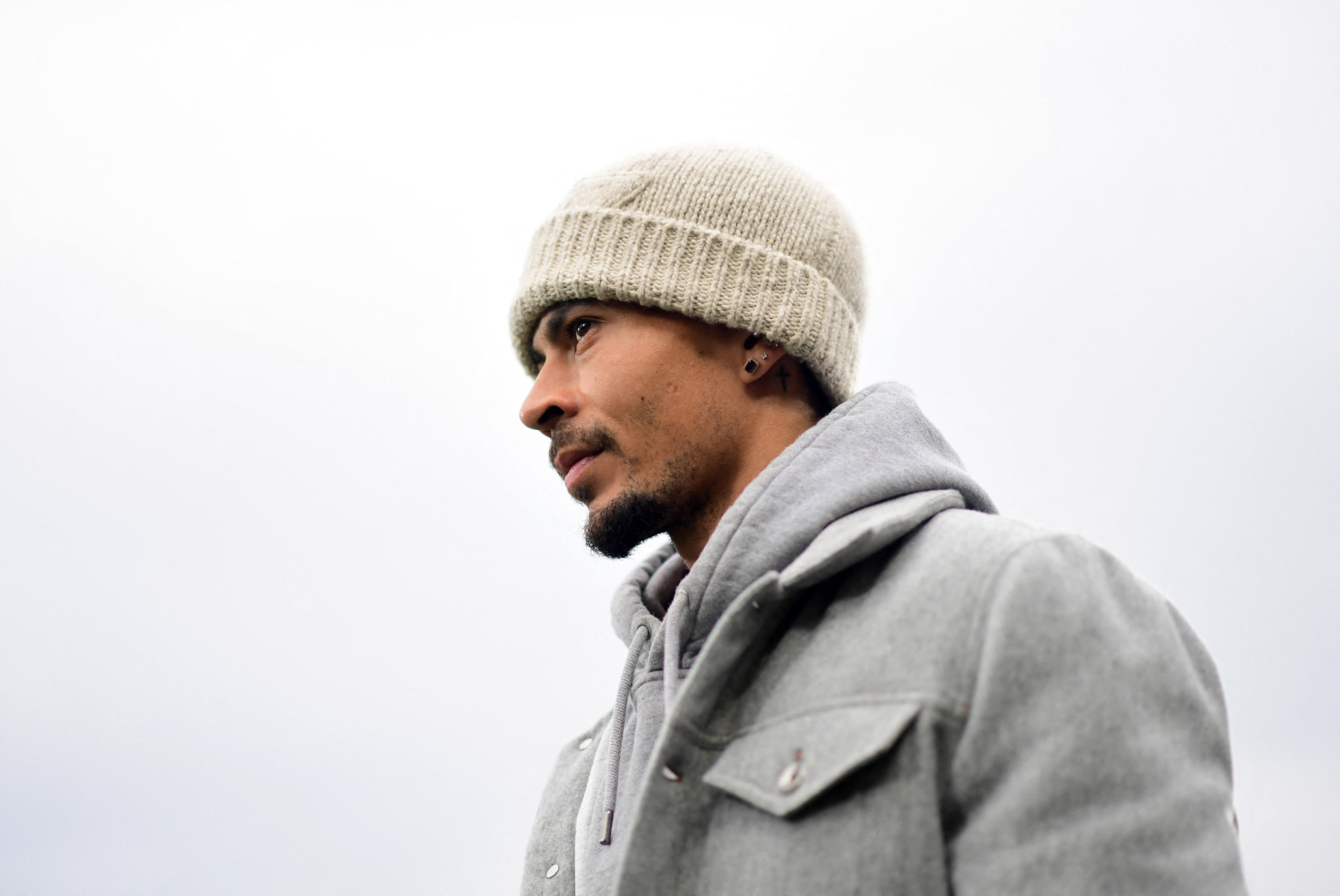 Dele Alli bi doi no hinh anh