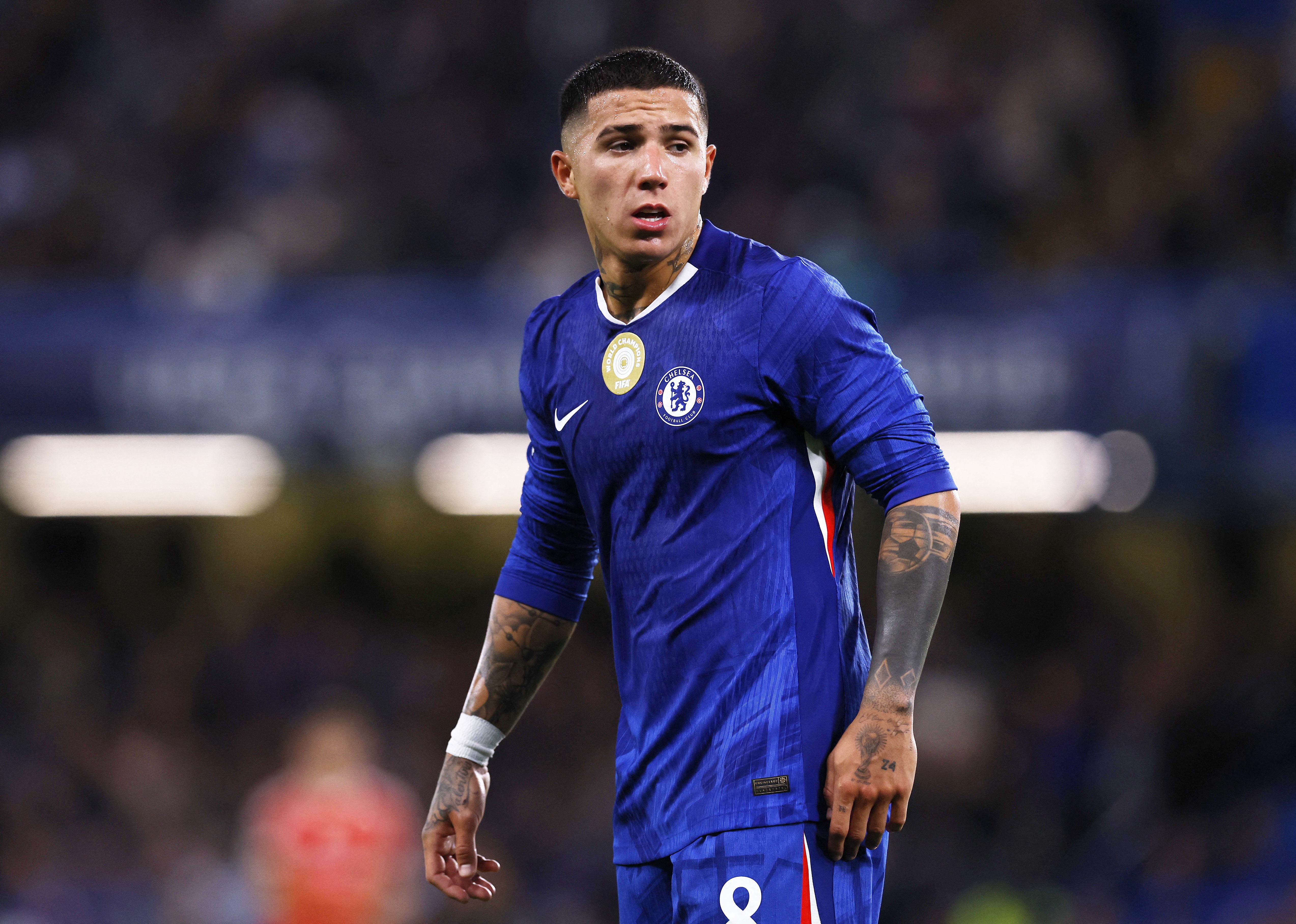 CDV Benfica nem chai lo vao Enzo Fernandez hinh anh