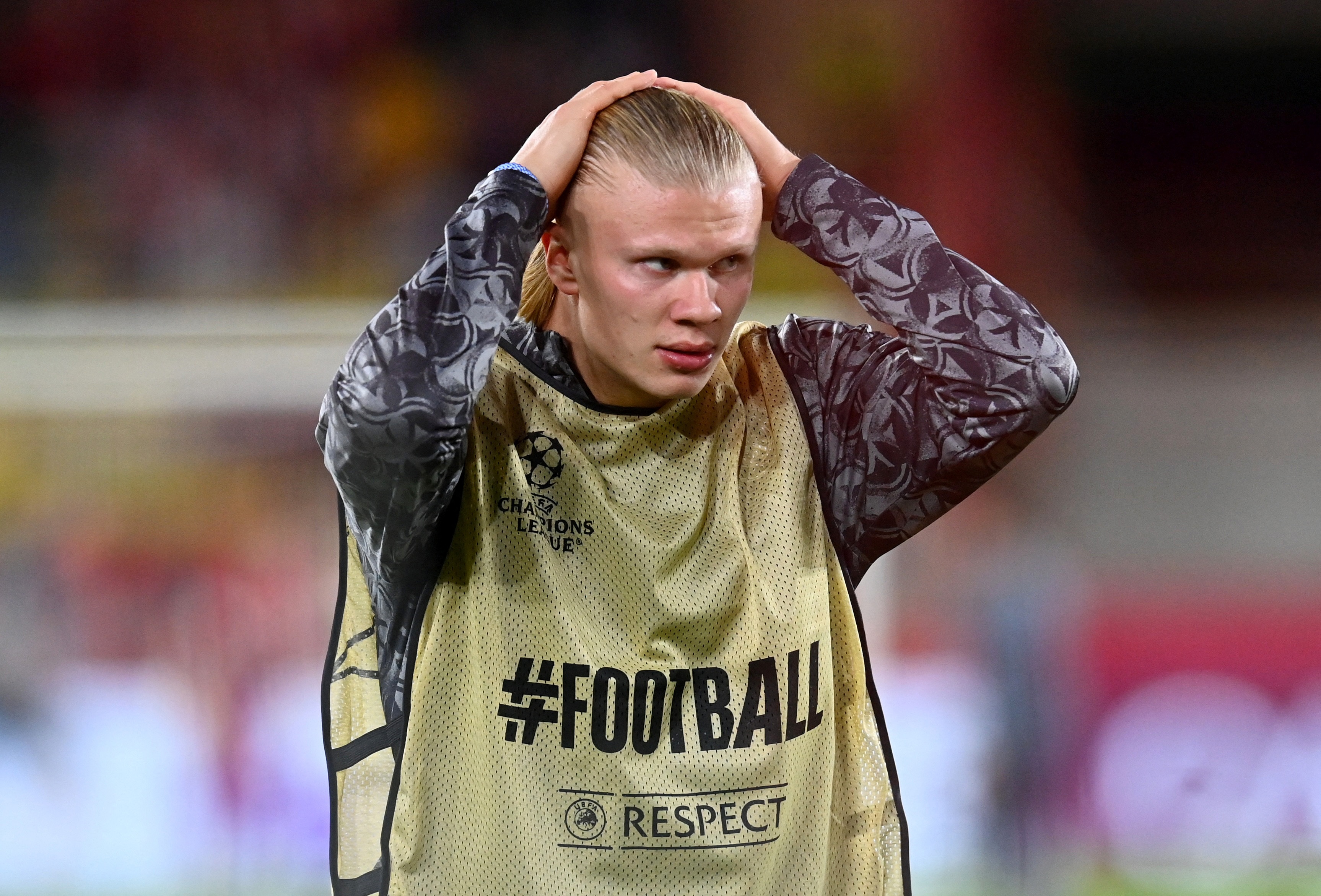 Haaland noi gian hinh anh