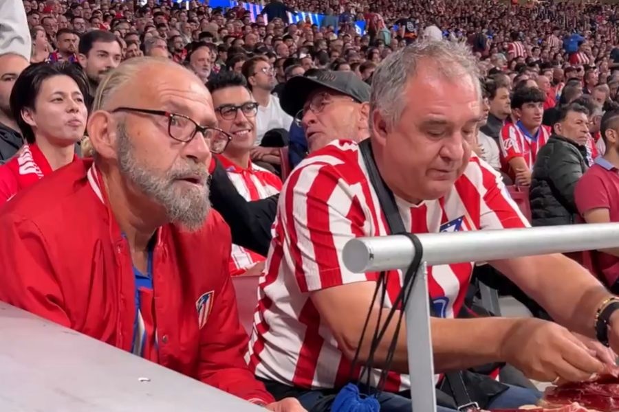 CDV Atletico tao khoanh khac 'trieu view' o Champions League hinh anh