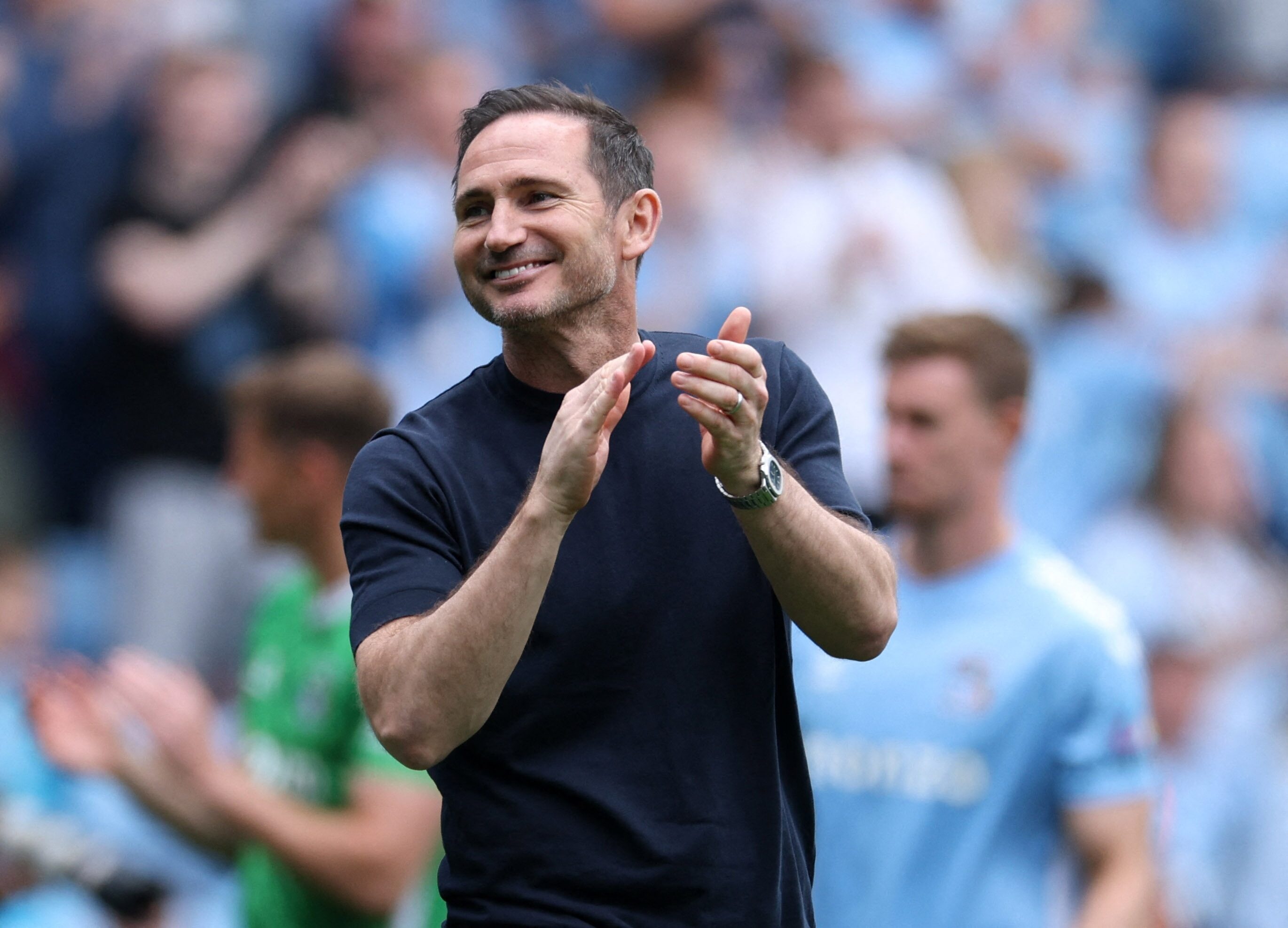 Lampard gay kinh ngac hinh anh