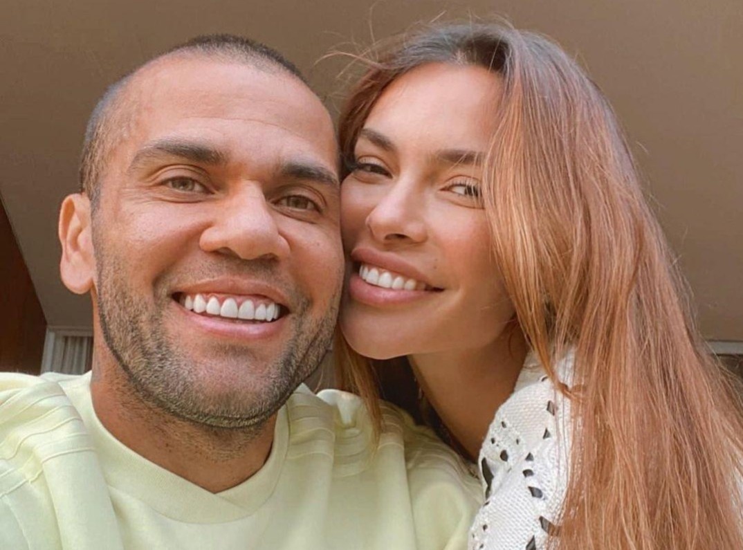 Buoc ngoat lon cua gia dinh Dani Alves hinh anh