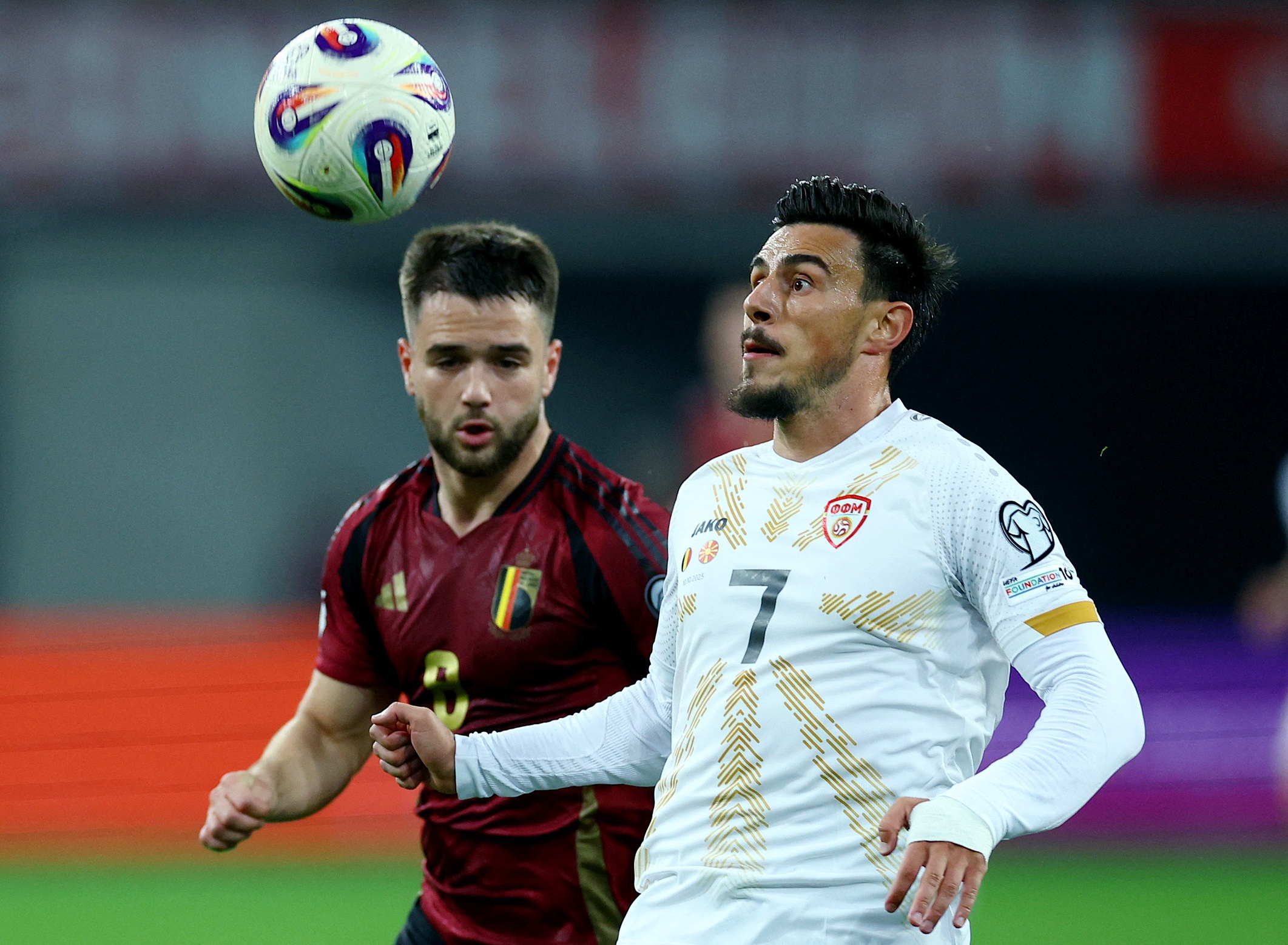 Bat ngo lon o vong loai World Cup chau Au hinh anh