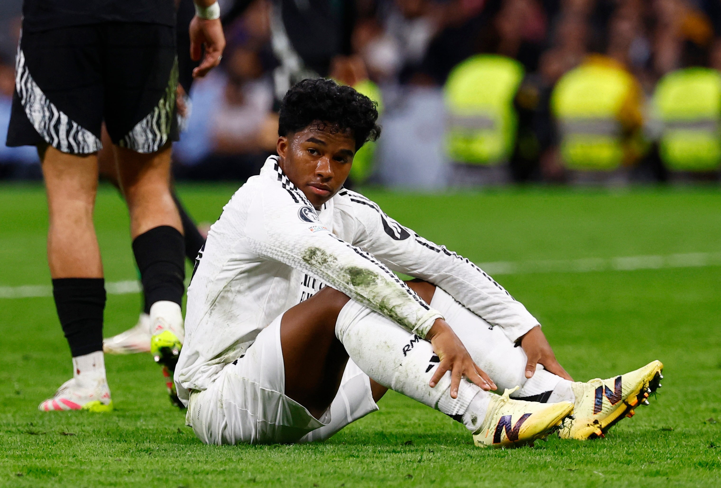 Endrick khien chau Au 'day song' hinh anh