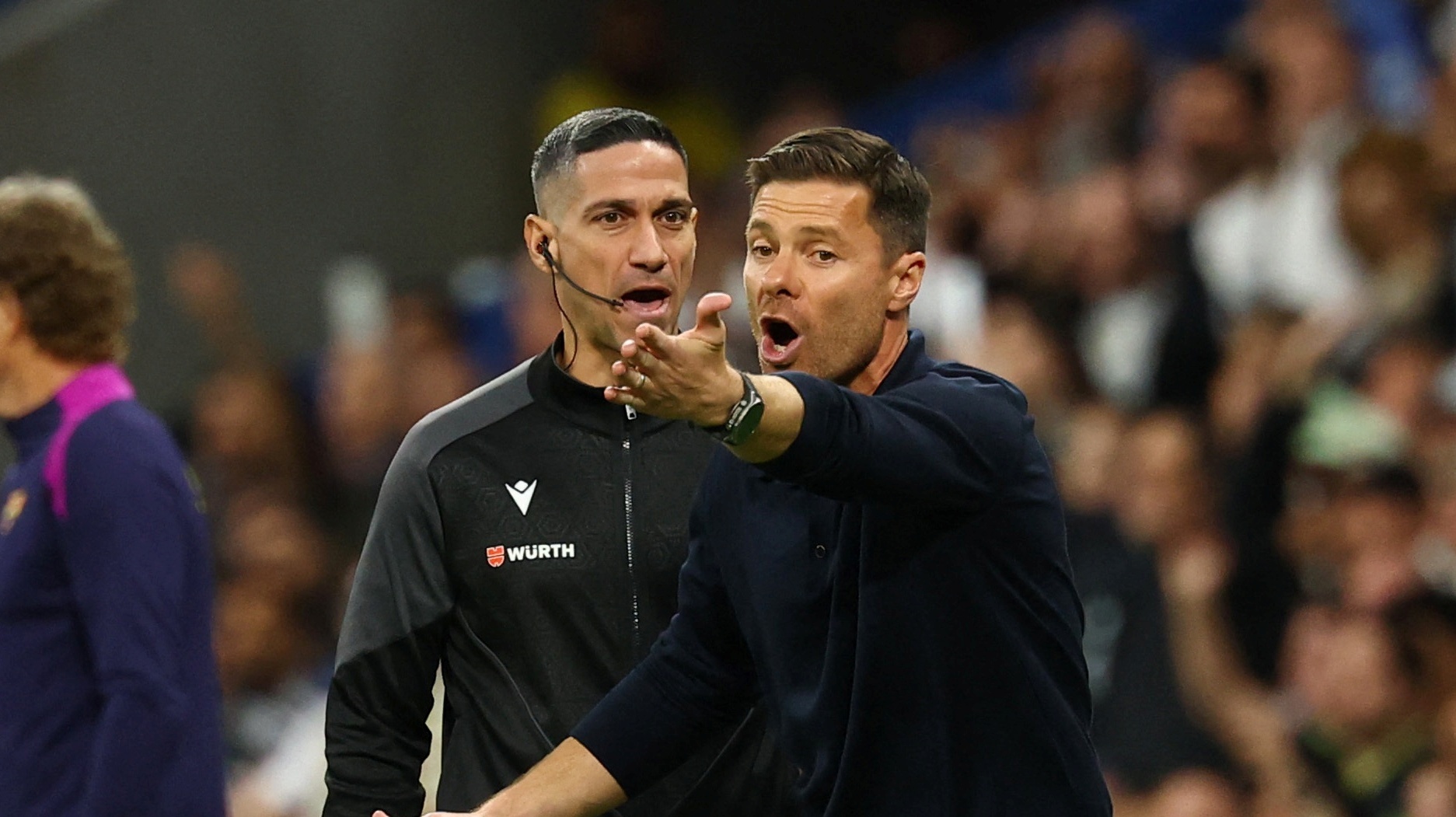 Alonso 'dung cham quyen luc' o Real Madrid hinh anh