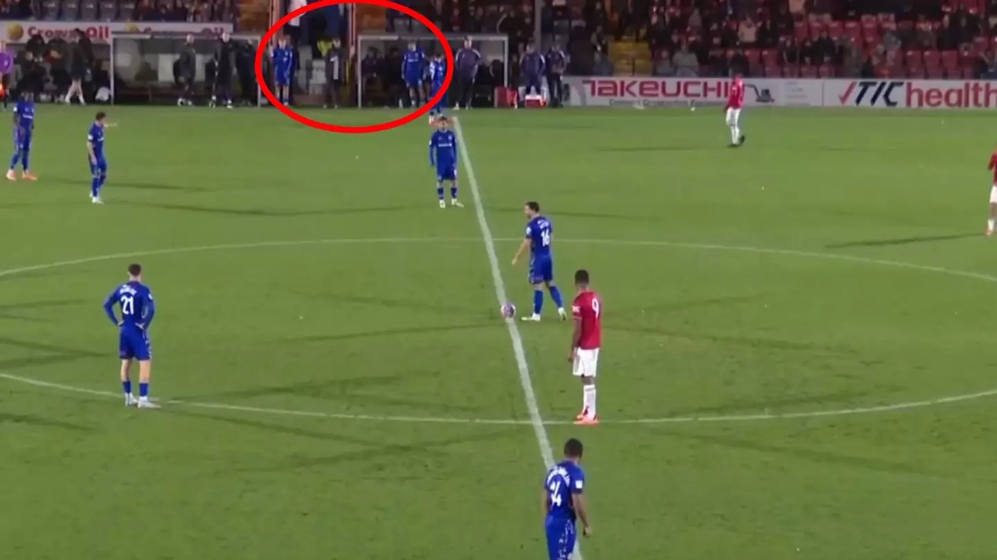 Chieu lach luat gay sung sot truoc doi tre MU hinh anh