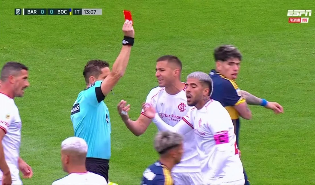 Quyet dinh gay rung dong bong da Argentina hinh anh