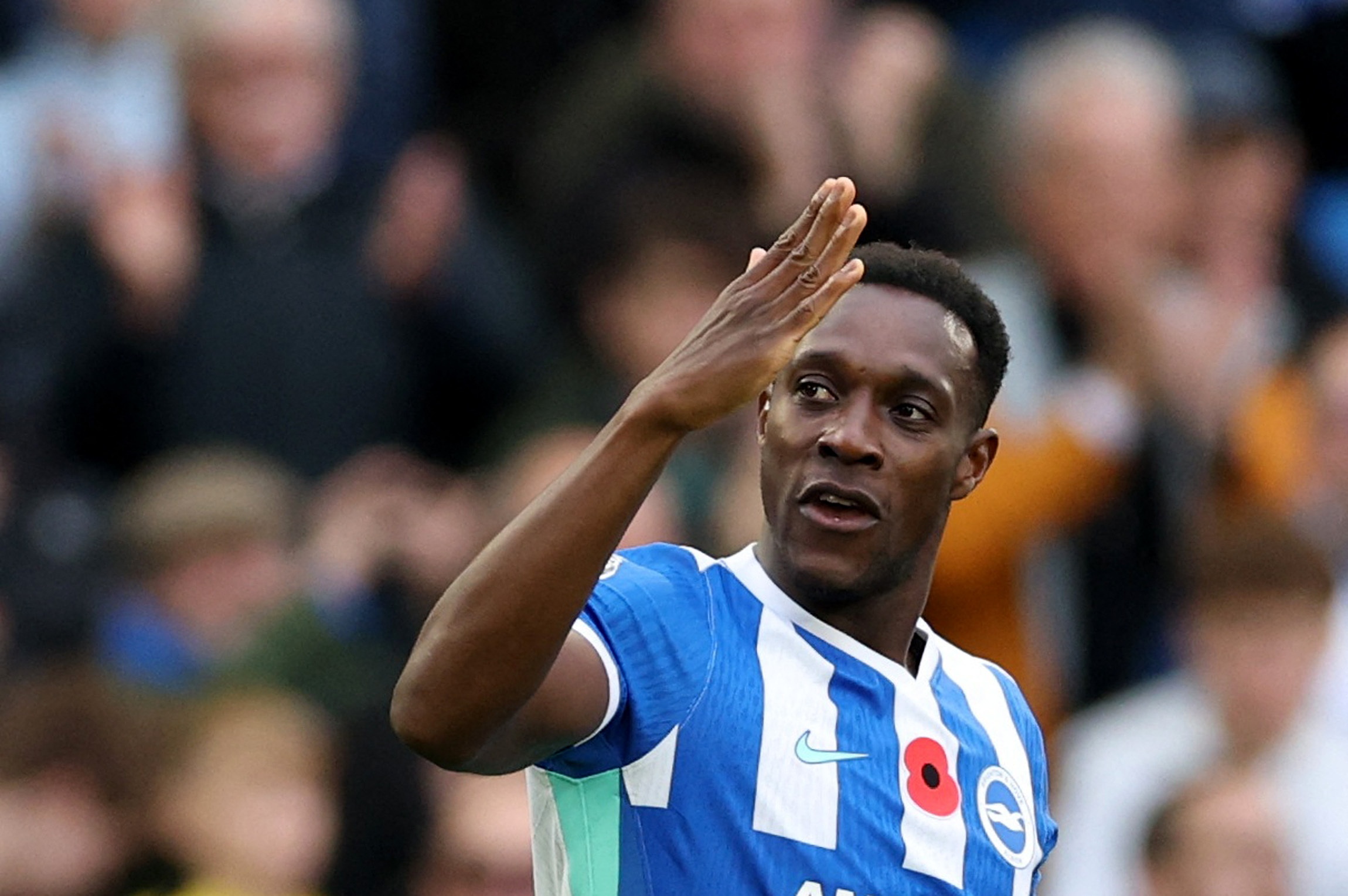 Welbeck lai gay ngo ngang hinh anh