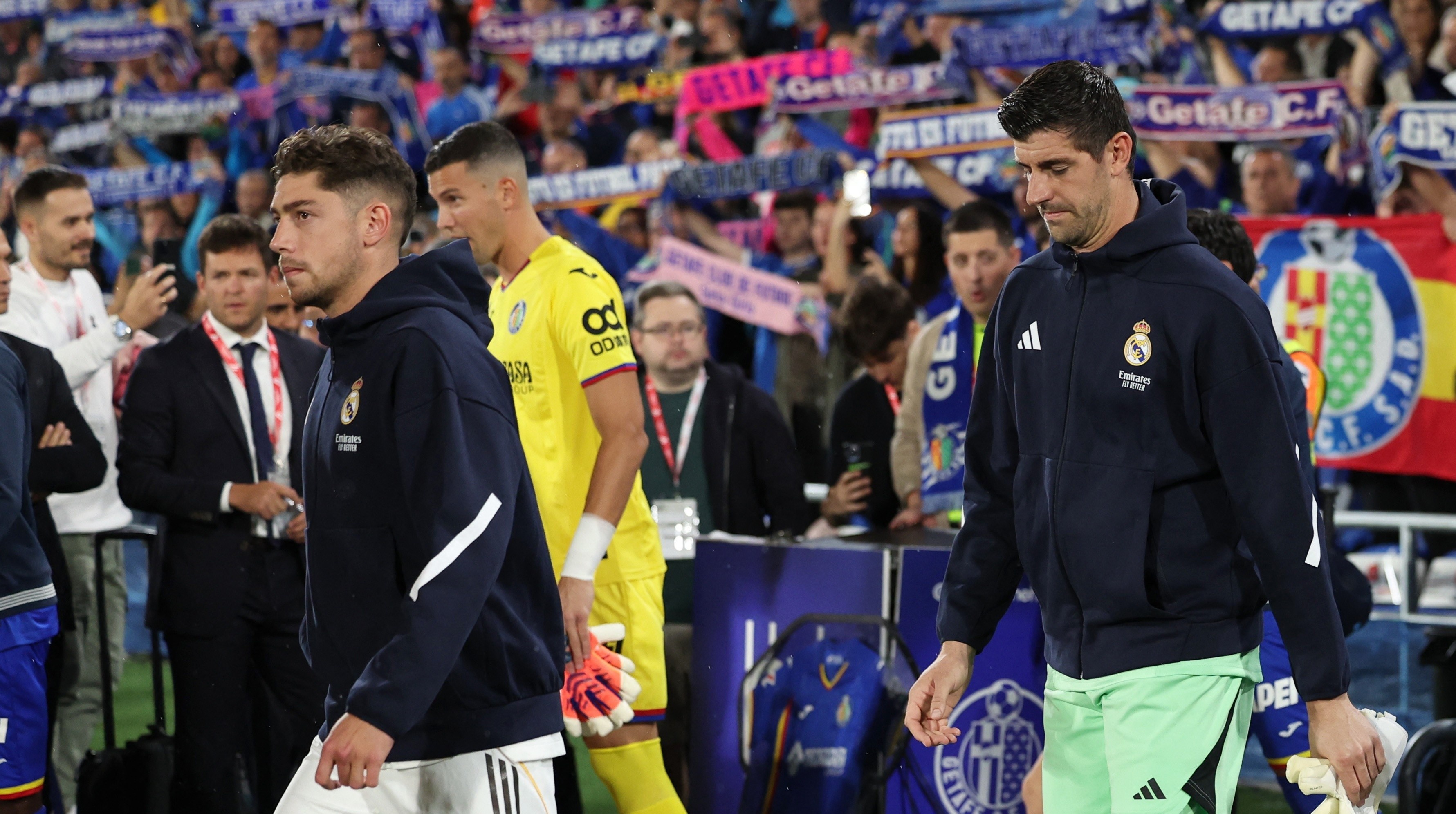 Cu soc voi Real Madrid hinh anh