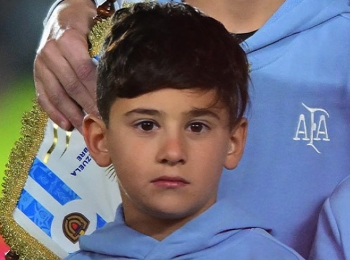 Con trai Messi sut phat thanh ban hinh anh