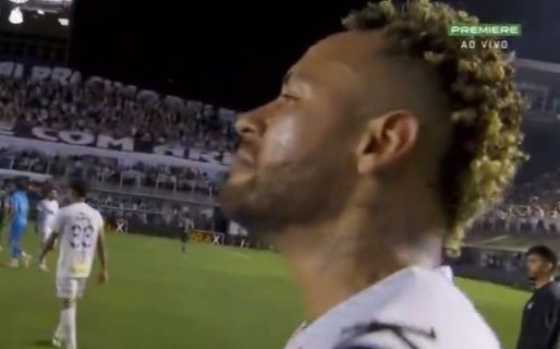 Neymar khoc trong ngay Santos tao dia chan hinh anh