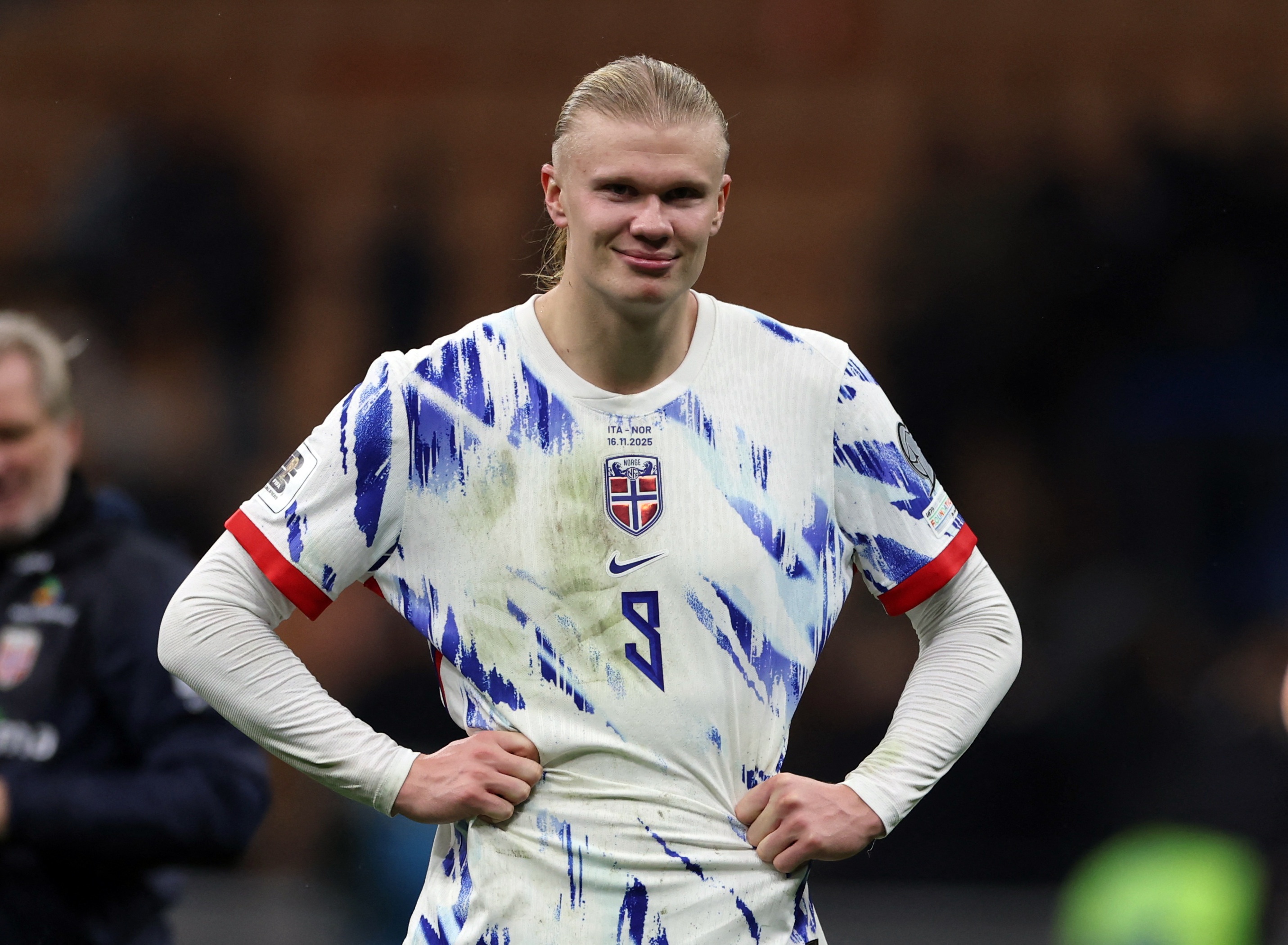 Haaland khien the gioi kinh ngac hinh anh