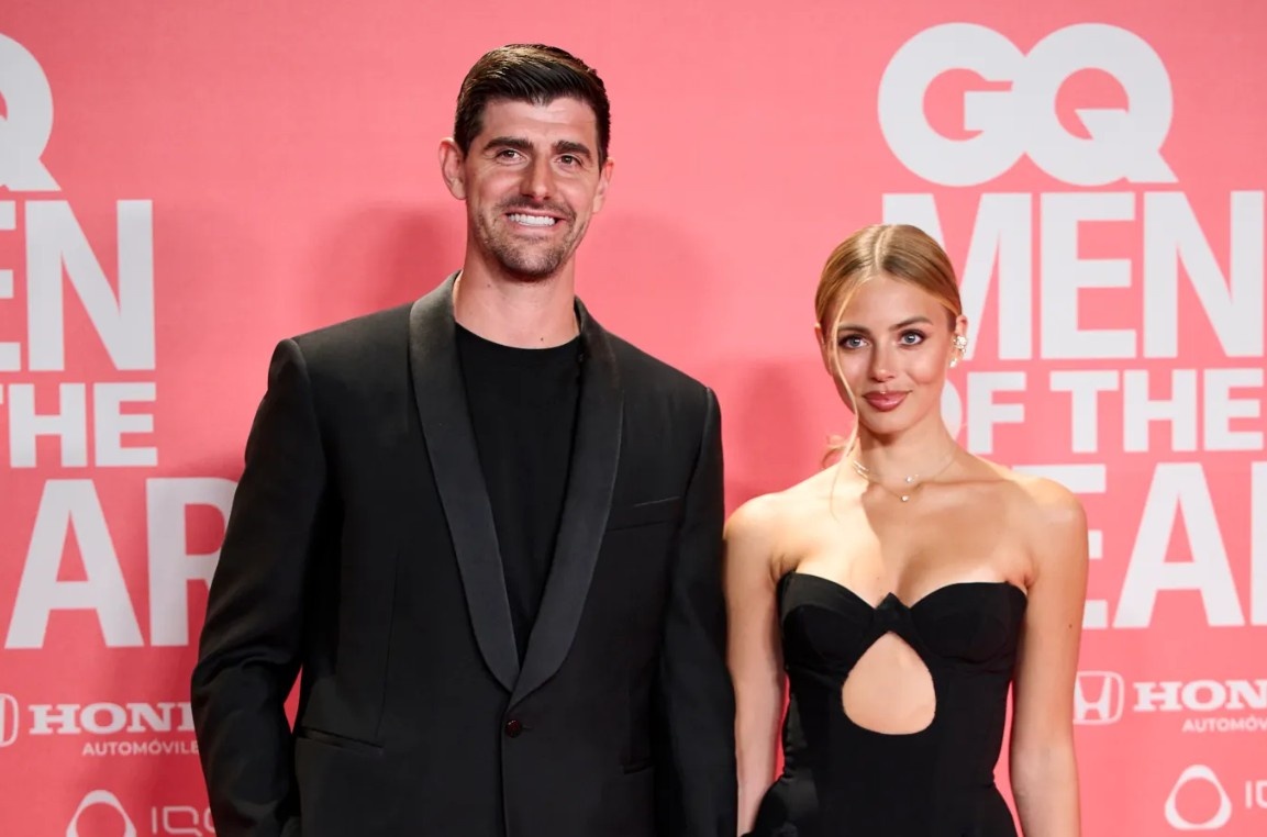 Vo Courtois gay sot hinh anh