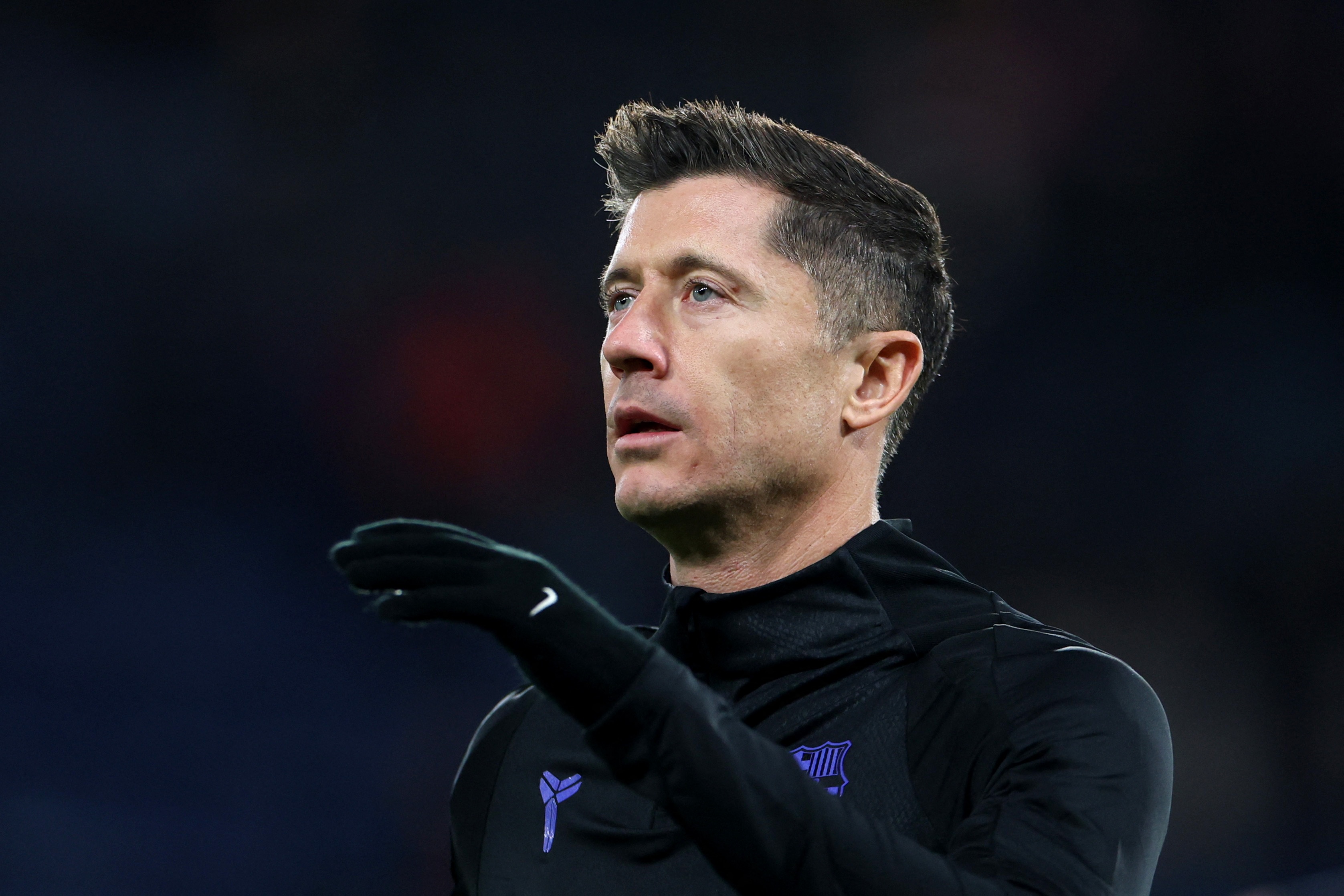 Qua phat den te nhat su nghiep Lewandowski hinh anh