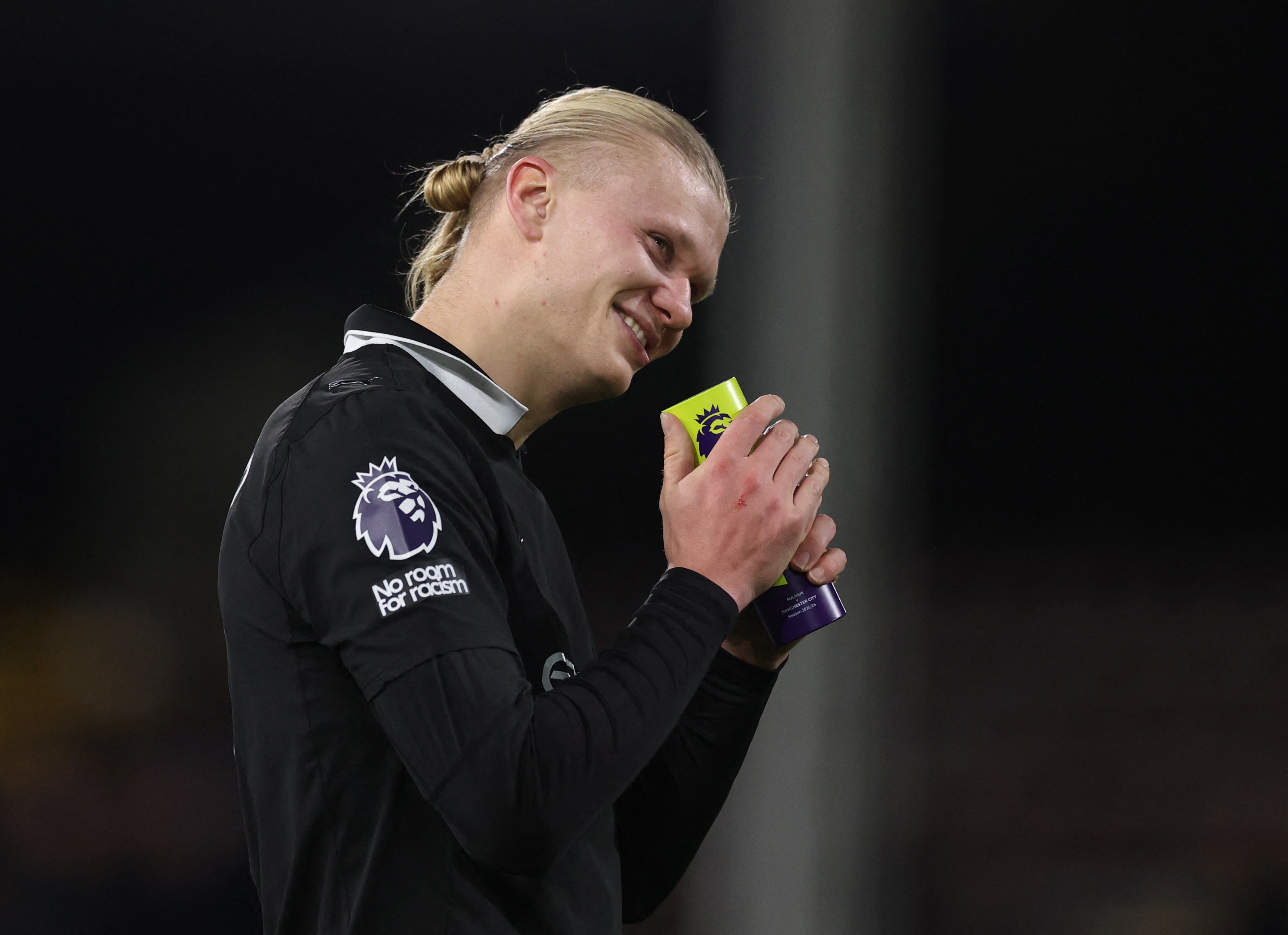 Haaland bung no ban thang hinh anh